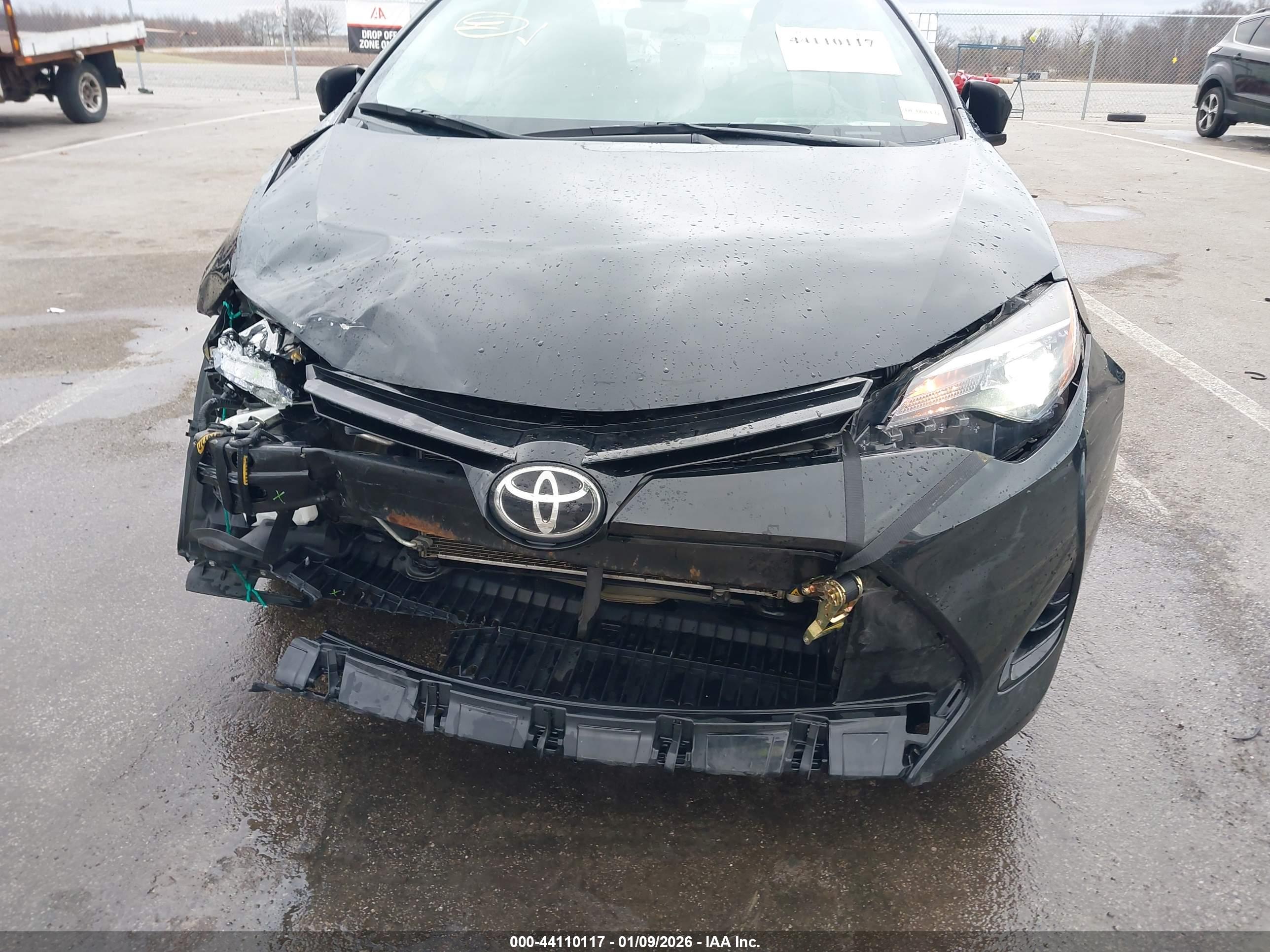 TOYOTA COROLLA image 6