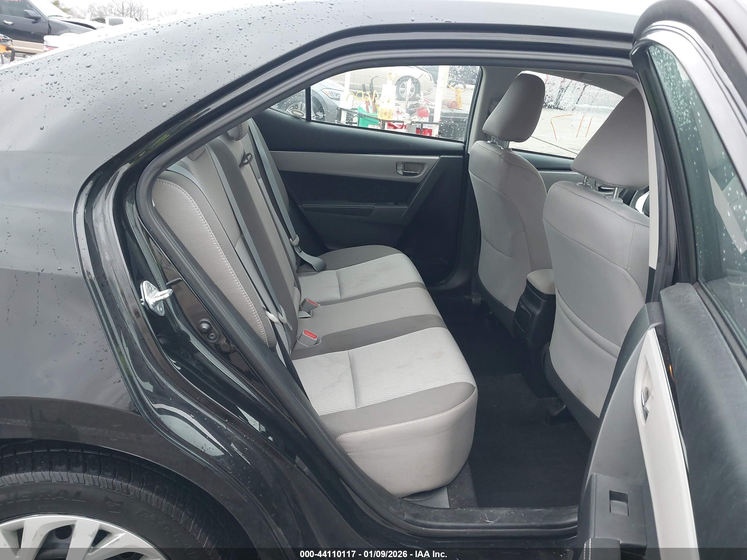 TOYOTA COROLLA image 8