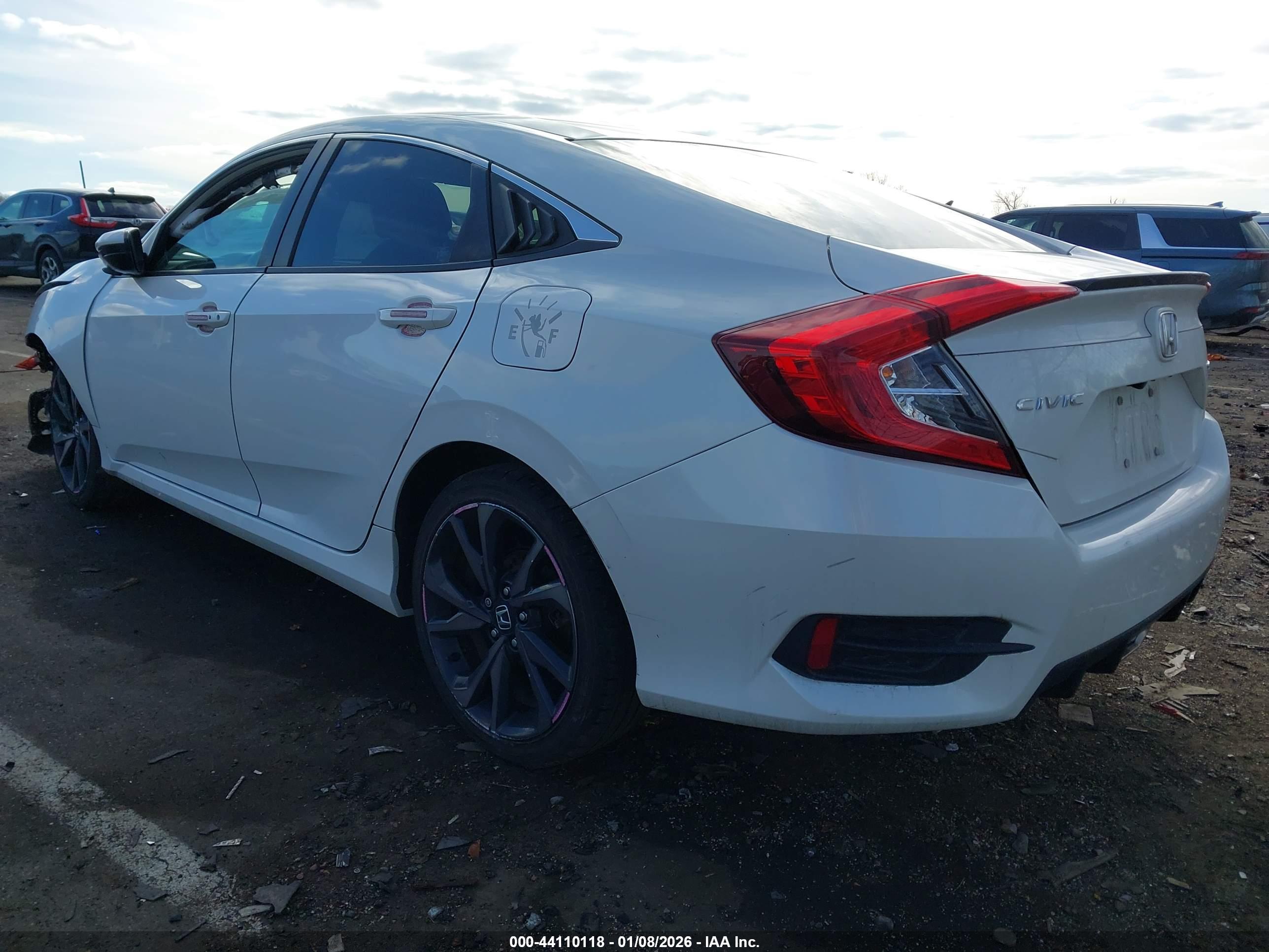 HONDA CIVIC image 3
