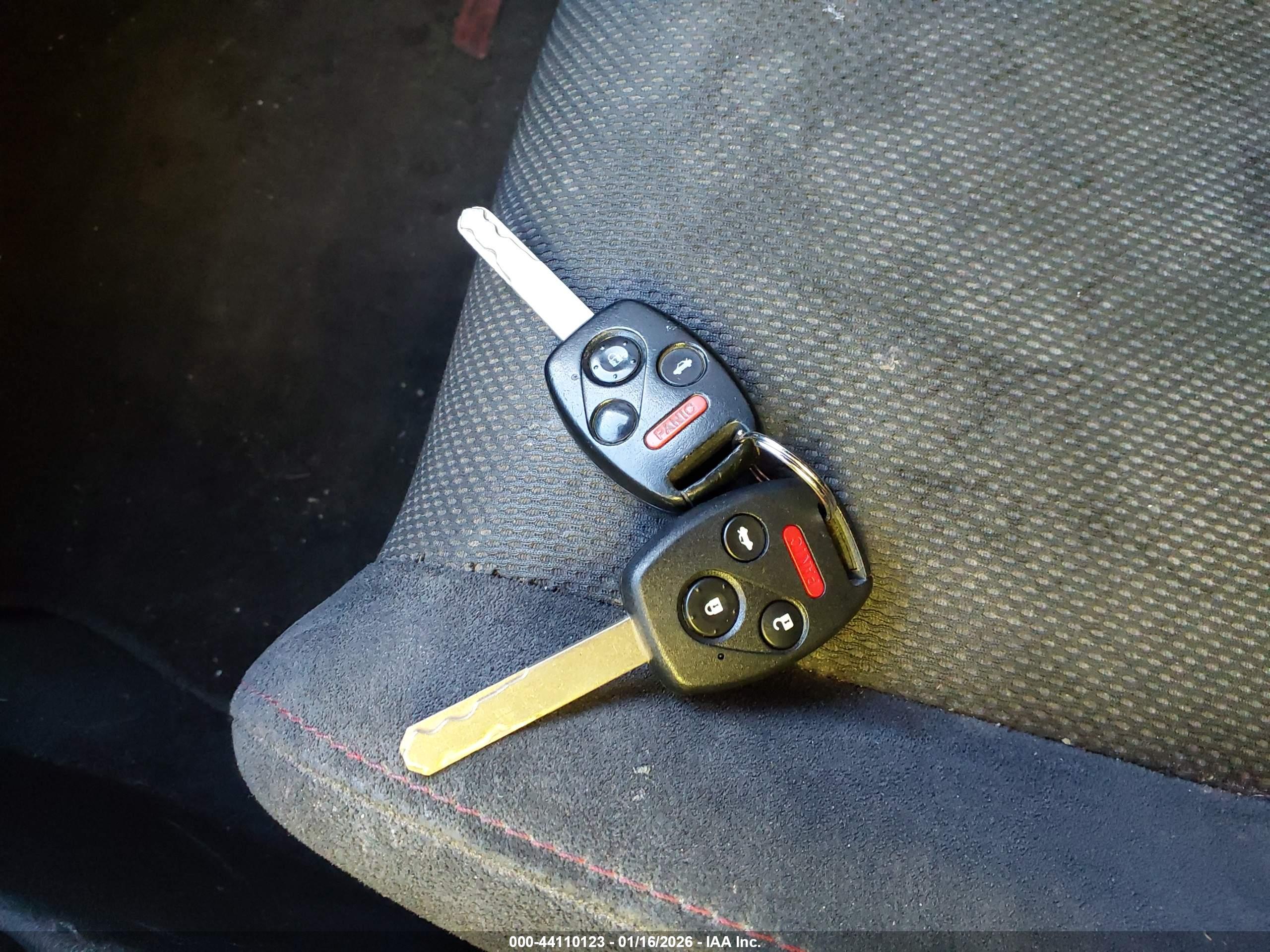 HONDA CIVIC image 11