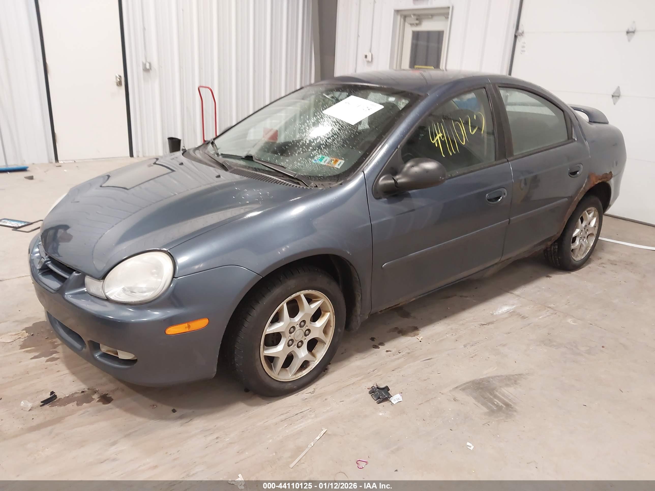 DODGE NEON image 2