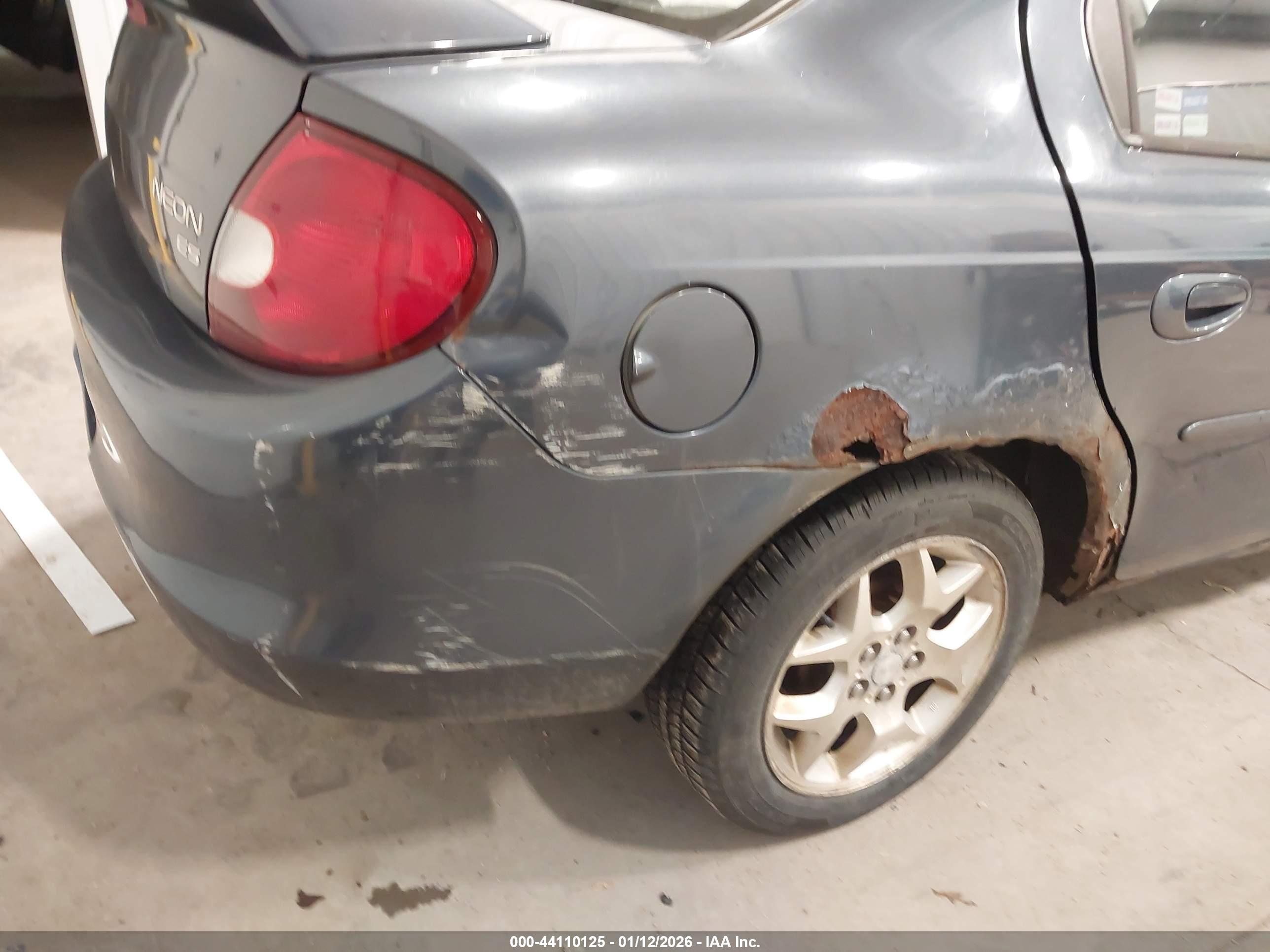 DODGE NEON image 6