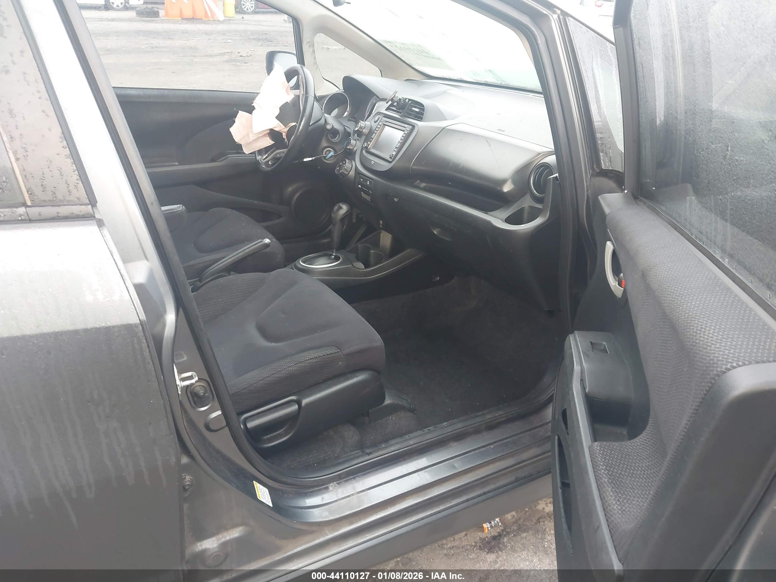 HONDA FIT image 5