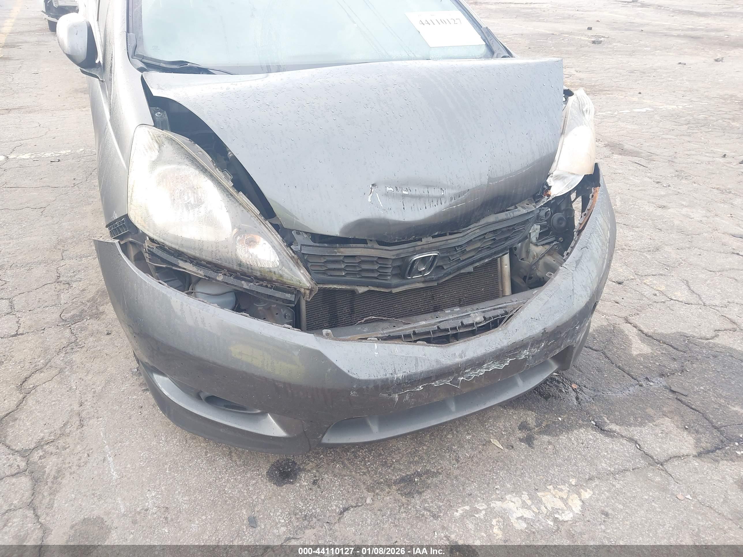 HONDA FIT image 6