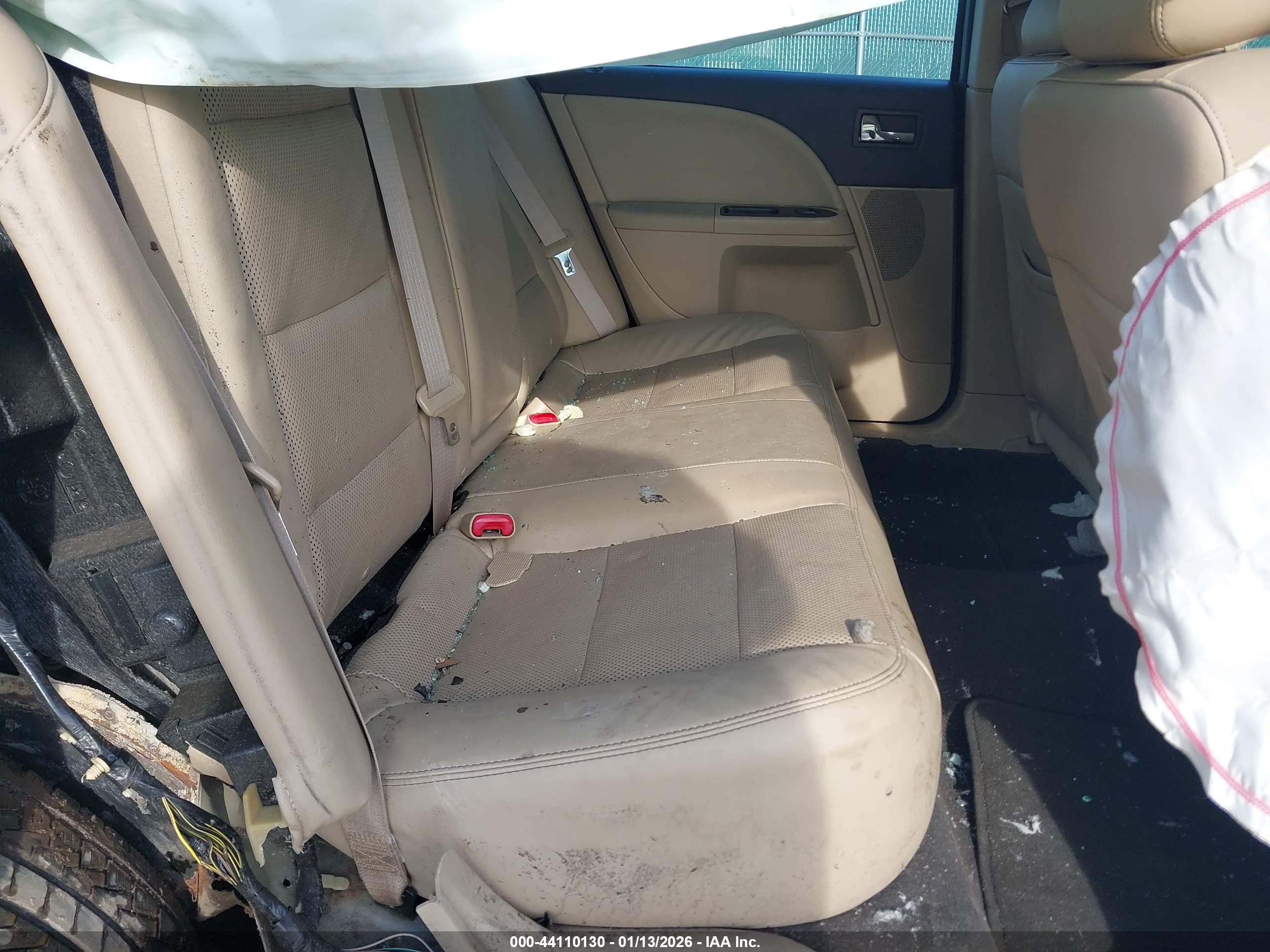FORD TAURUS image 8