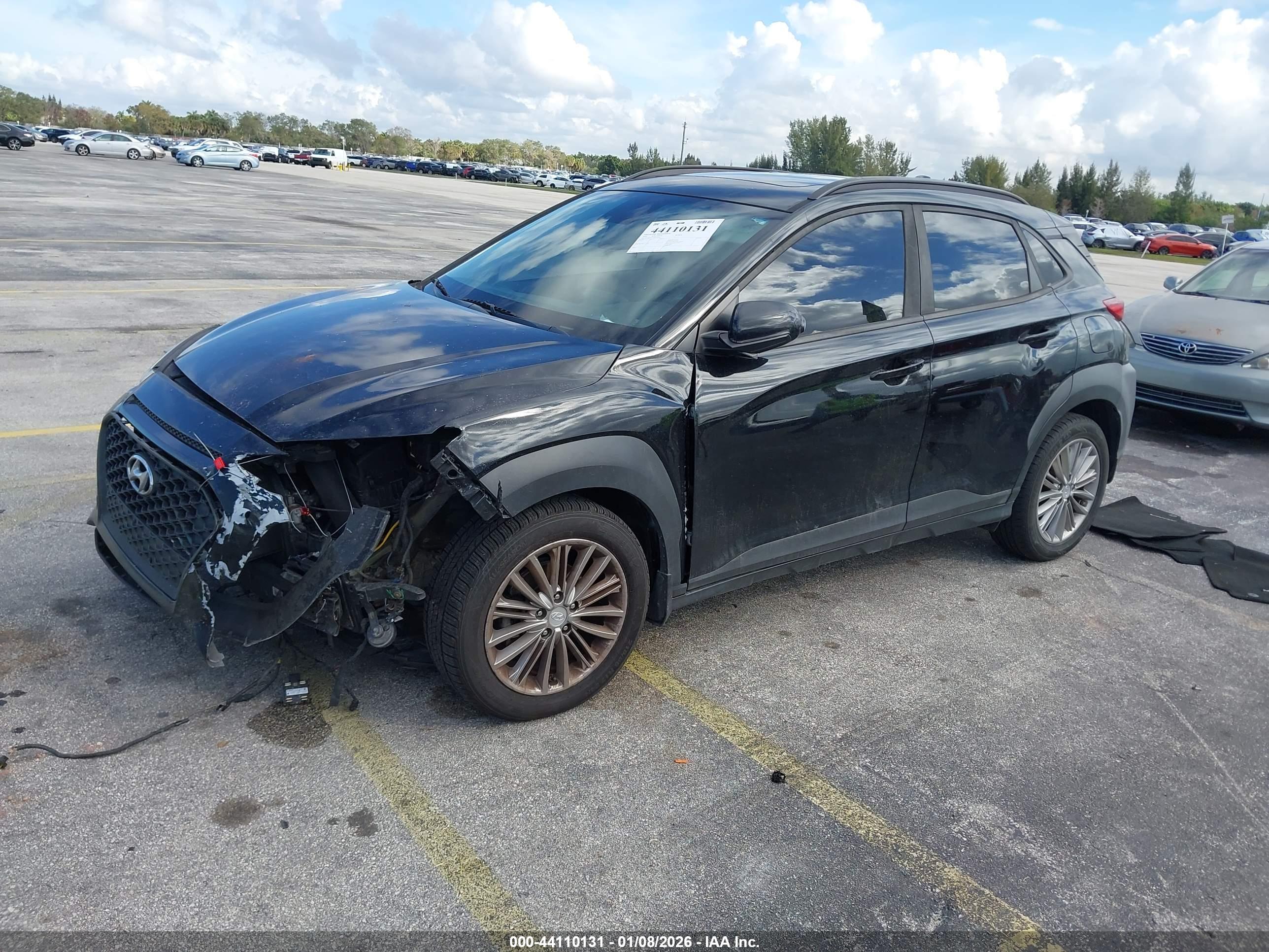 HYUNDAI KONA image 2