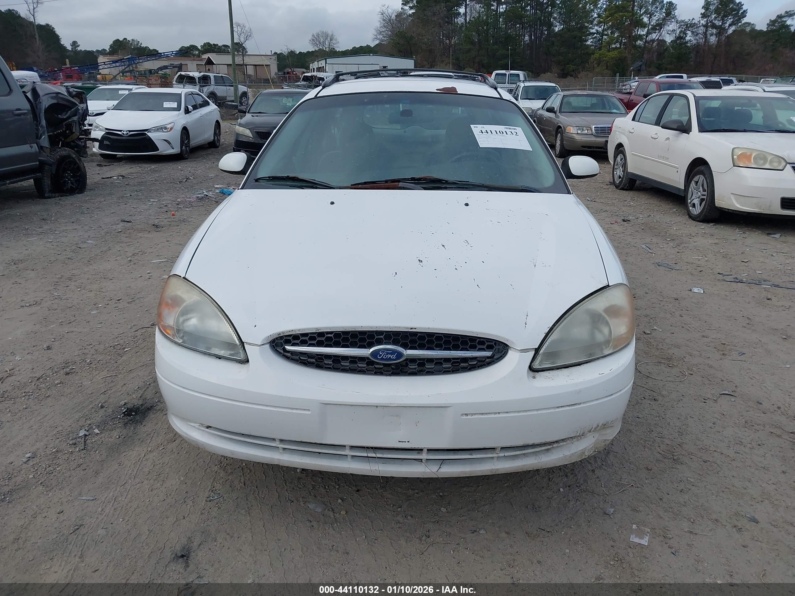 FORD TAURUS image 6