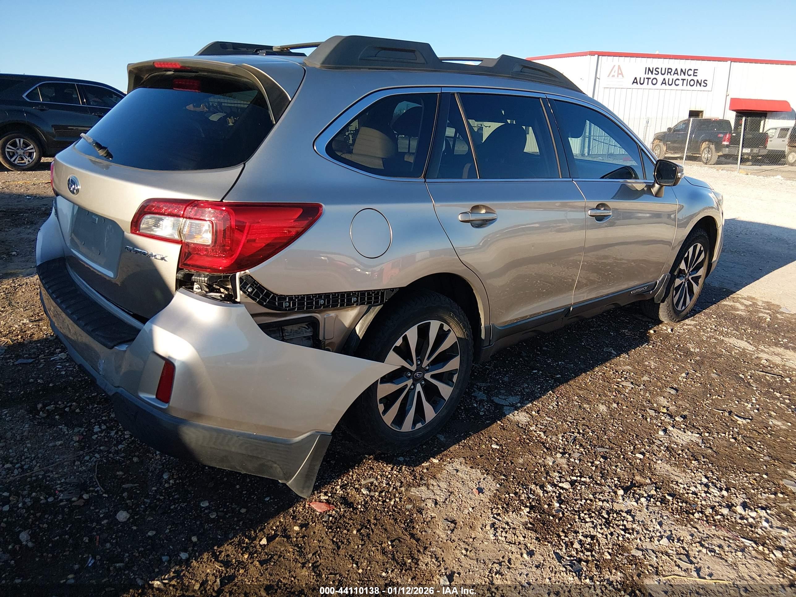 SUBARU OUTBACK image 4
