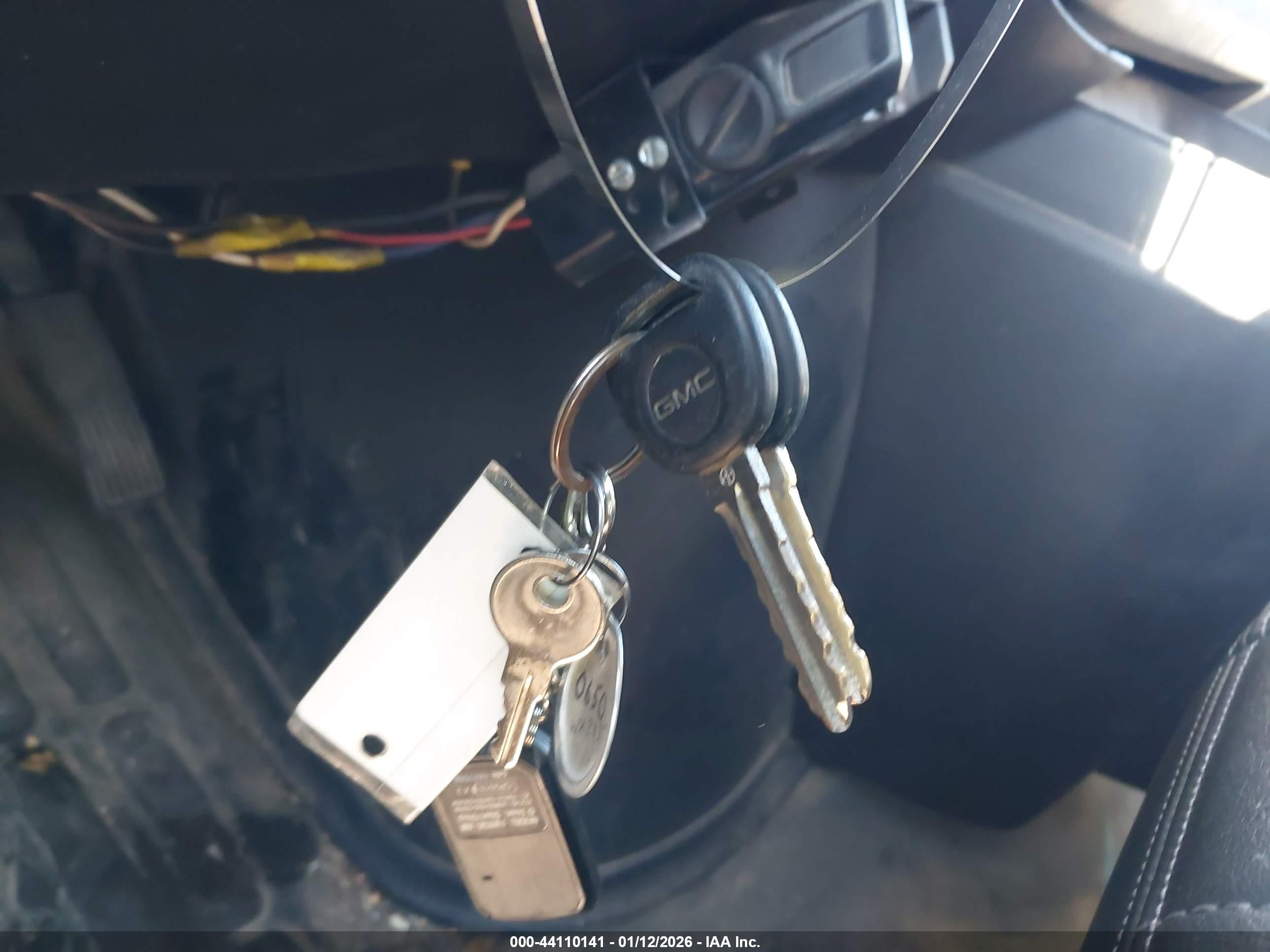 GMC SAVANA image 11