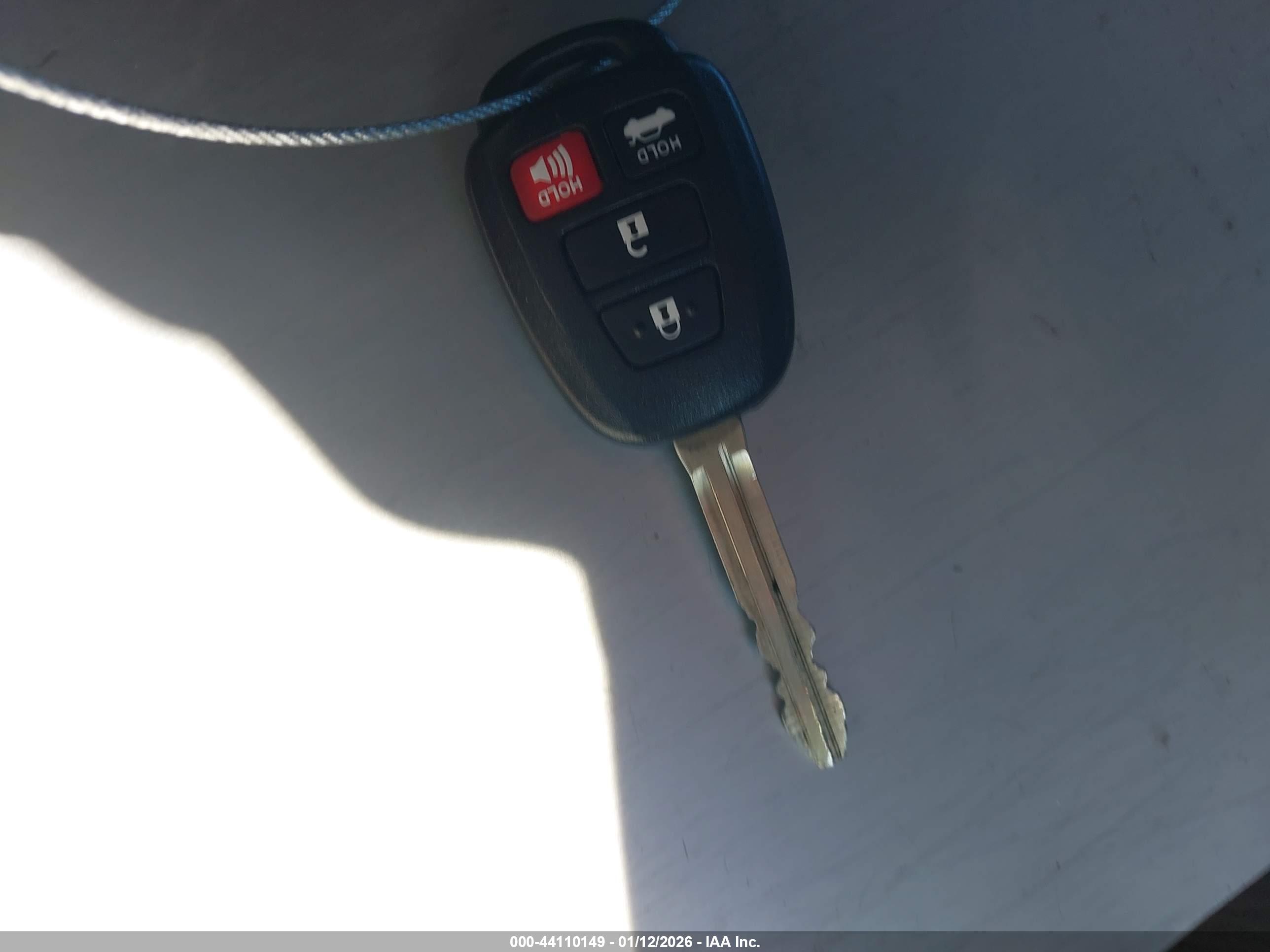 TOYOTA COROLLA image 11