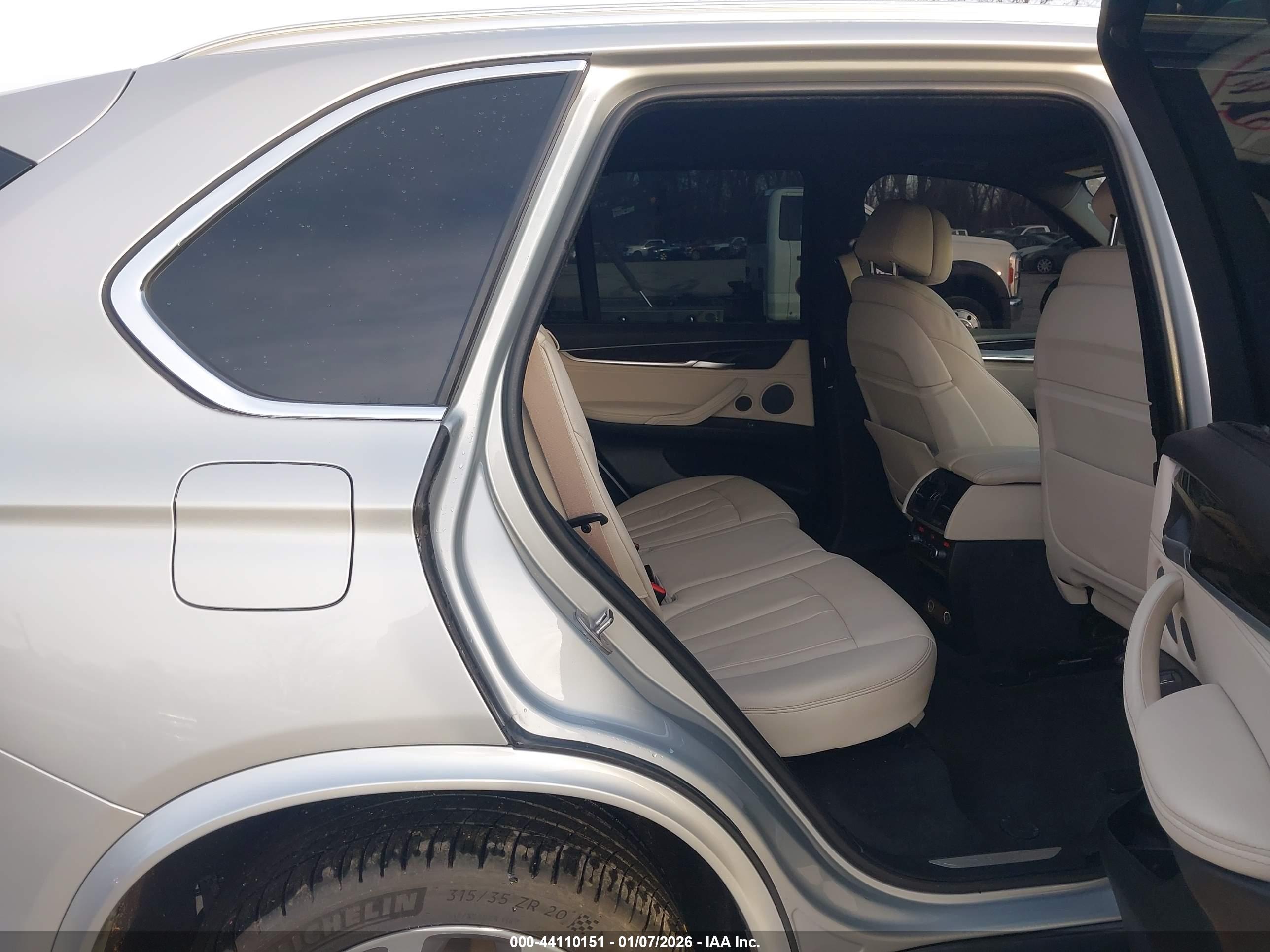 BMW X5 image 8