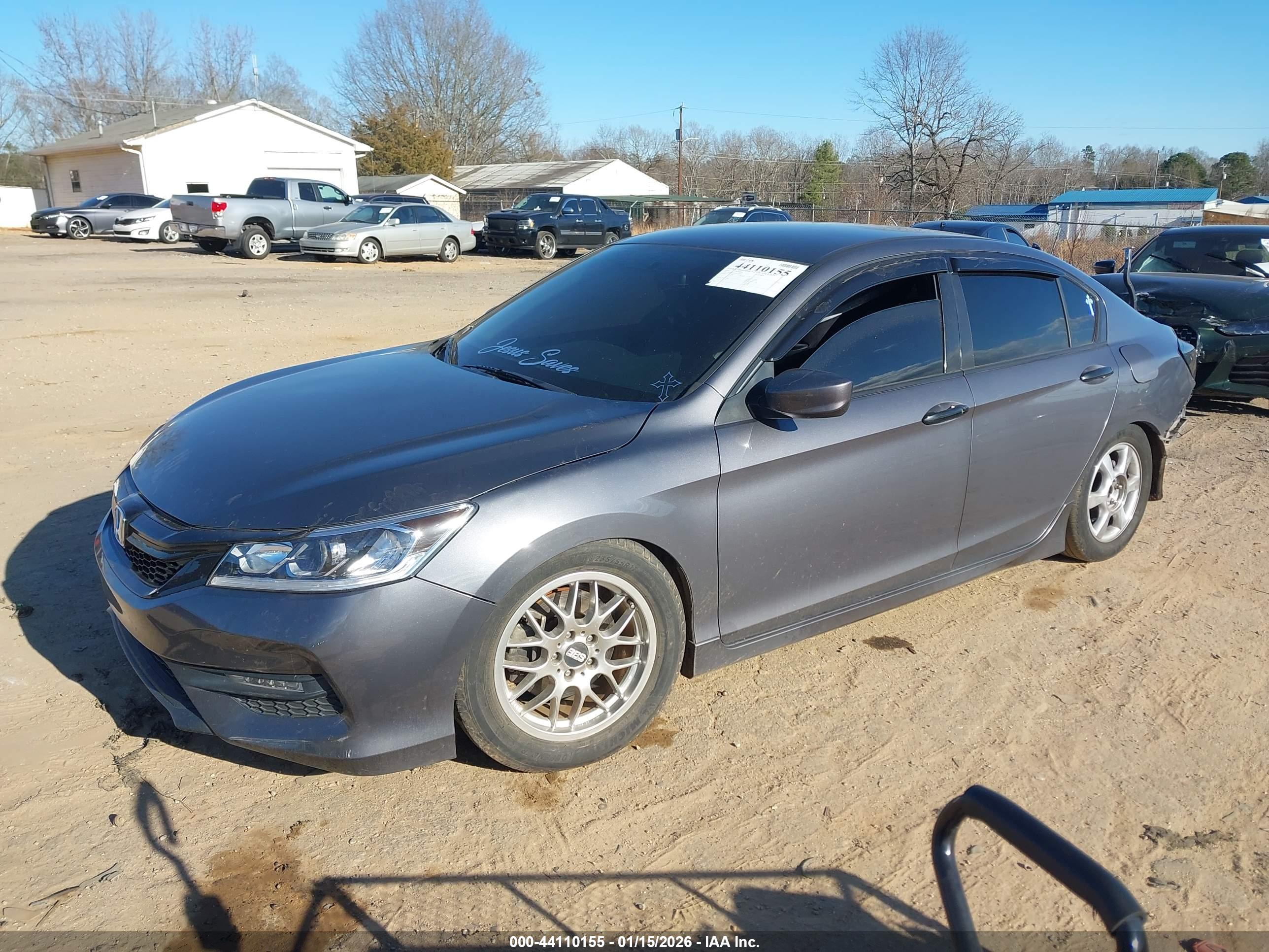 HONDA ACCORD image 2