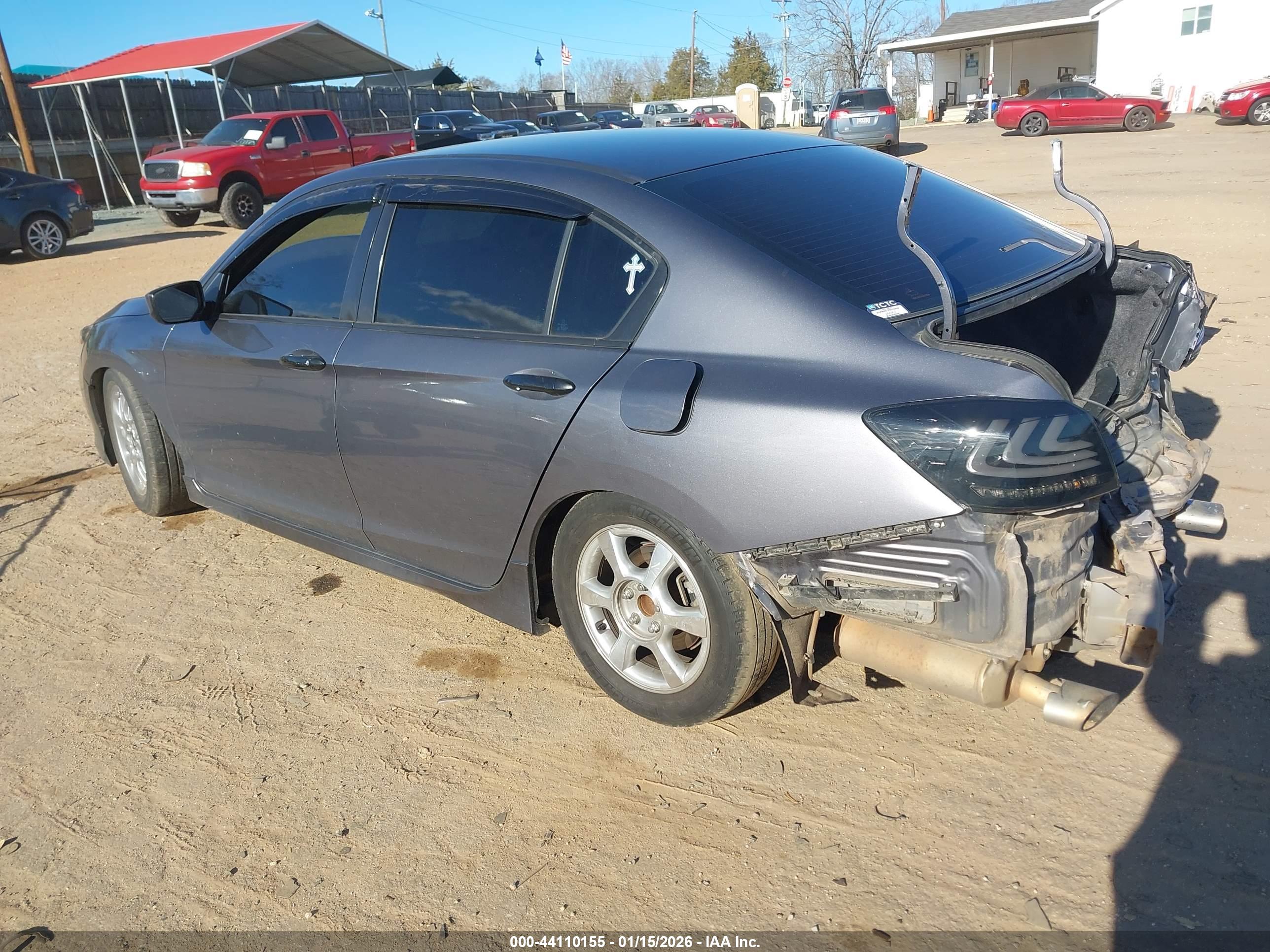 HONDA ACCORD image 3