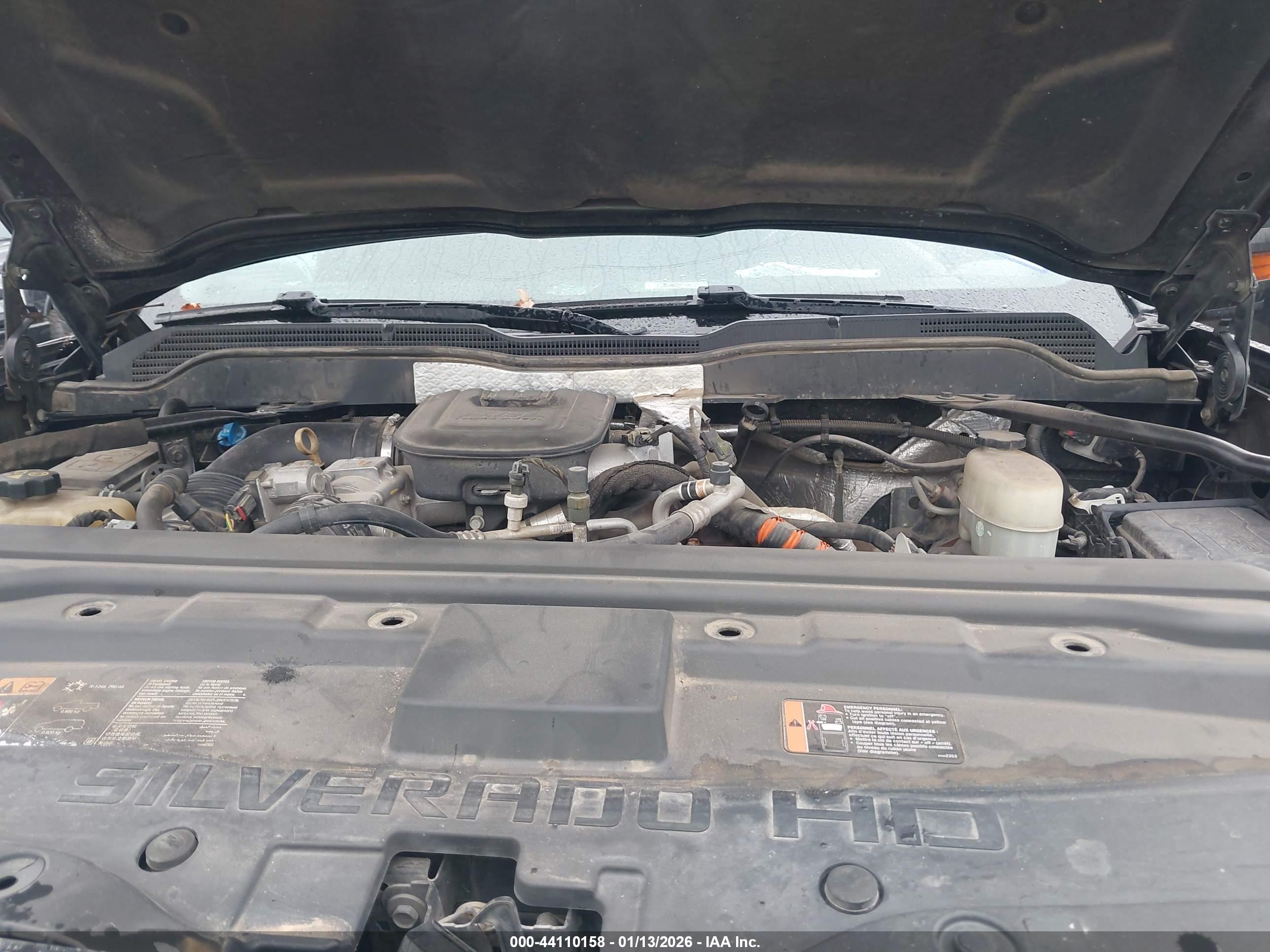 CHEVROLET SILVERADO image 10