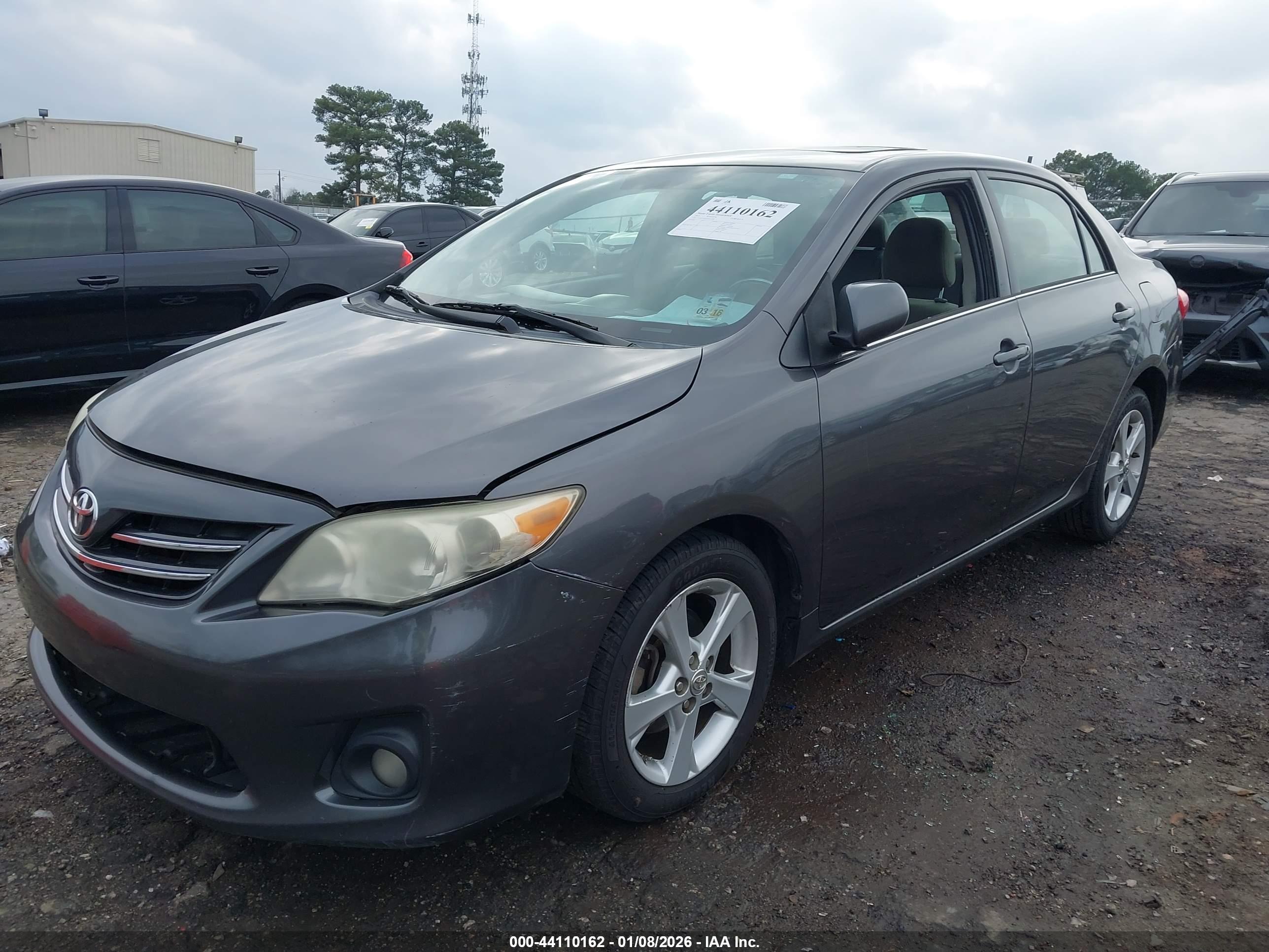 TOYOTA COROLLA image 6