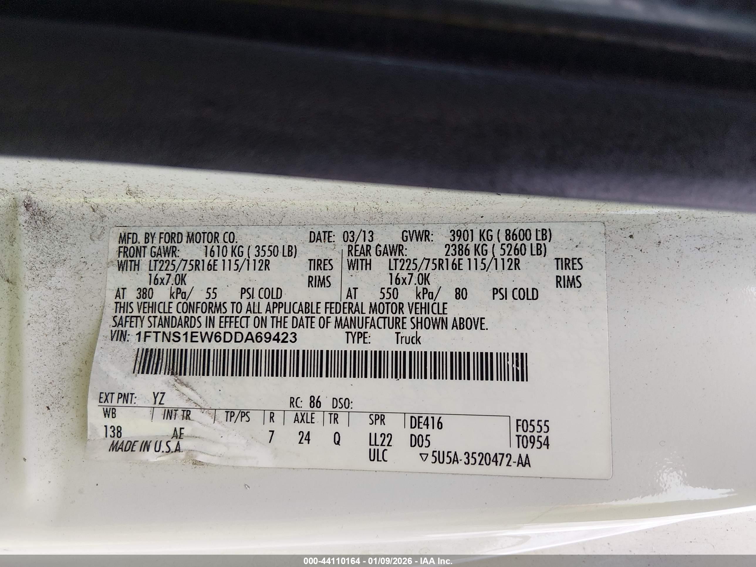 FORD E-150 image 9