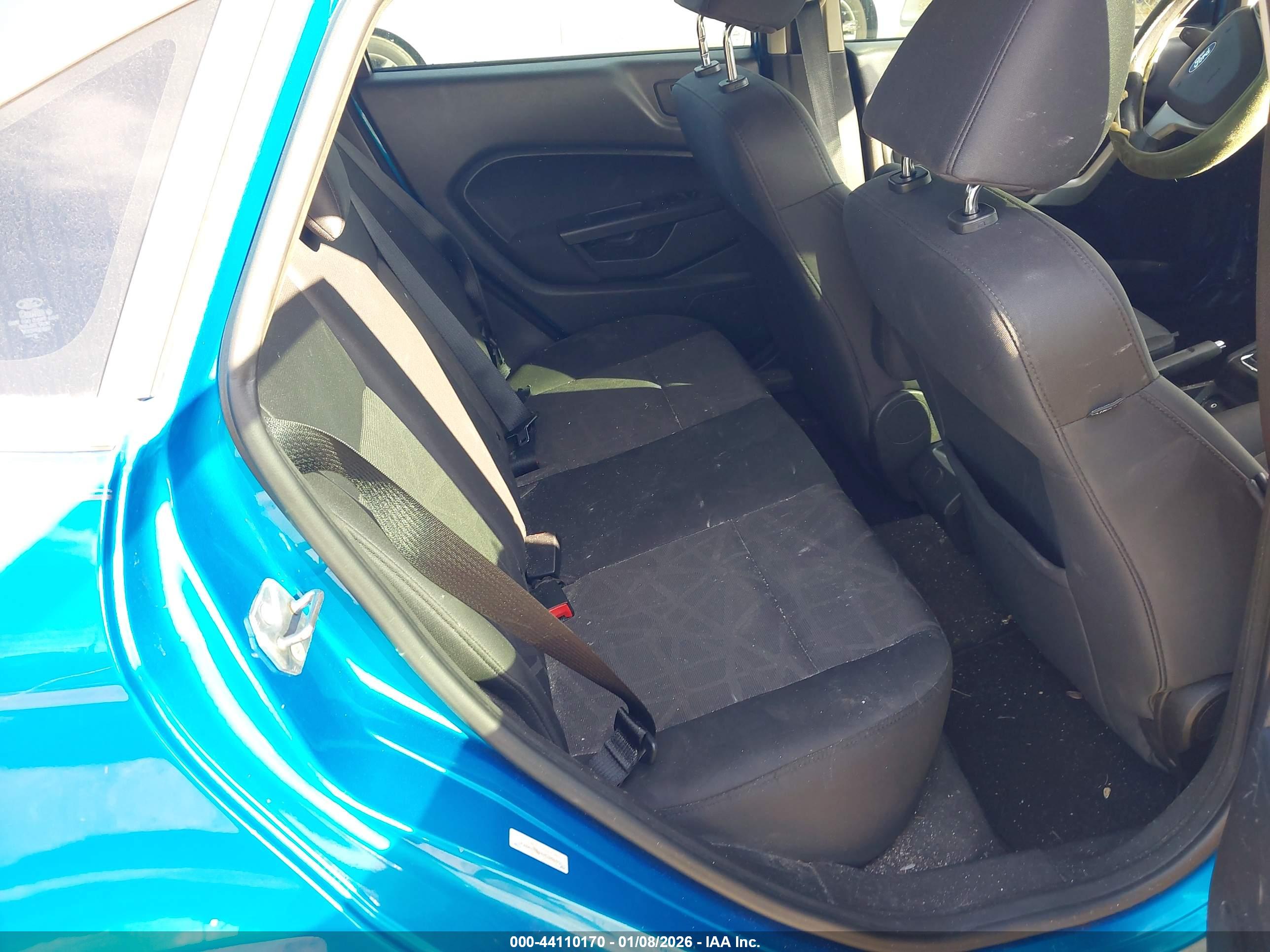 FORD FIESTA image 8