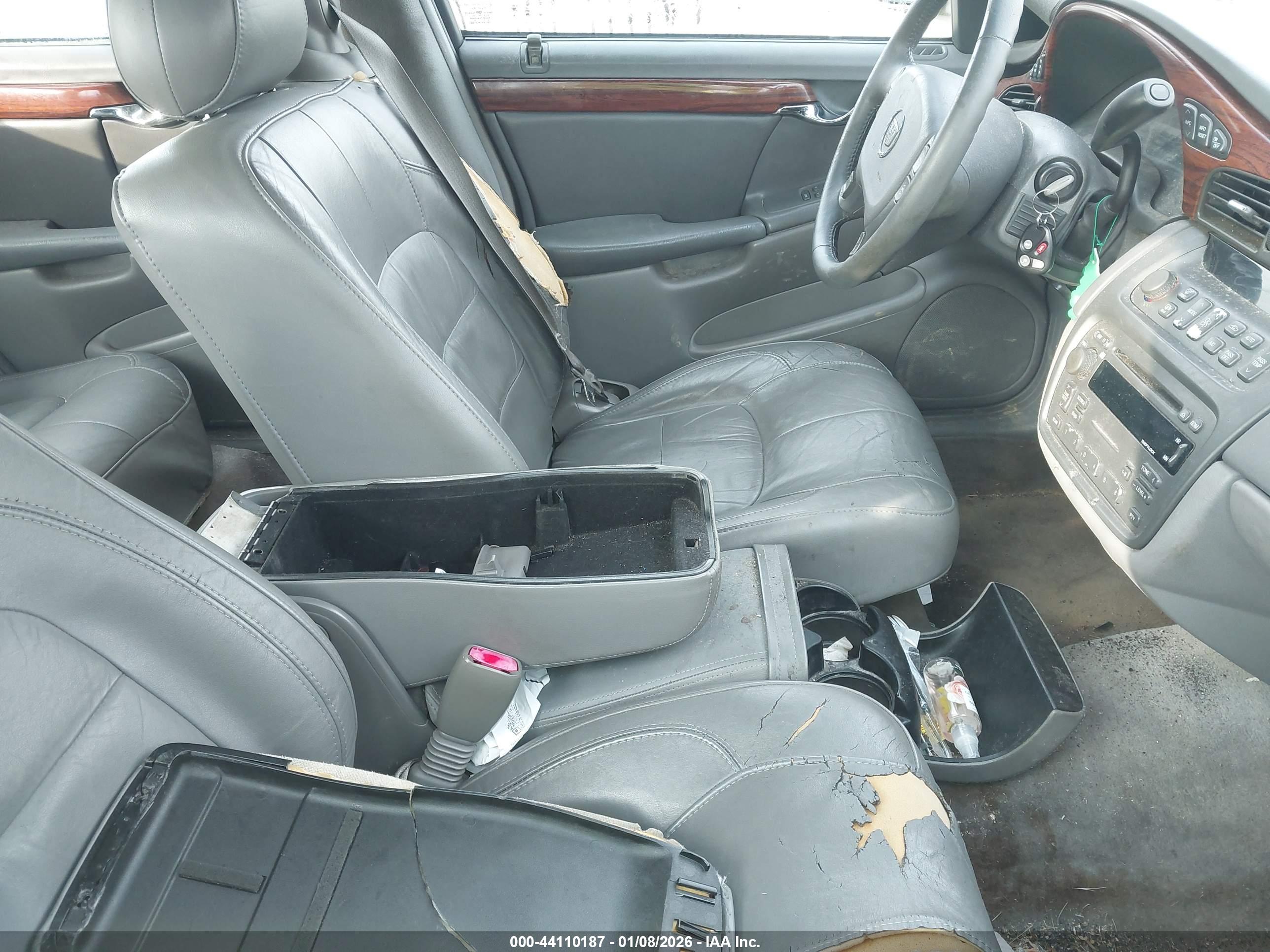 CADILLAC DEVILLE image 5