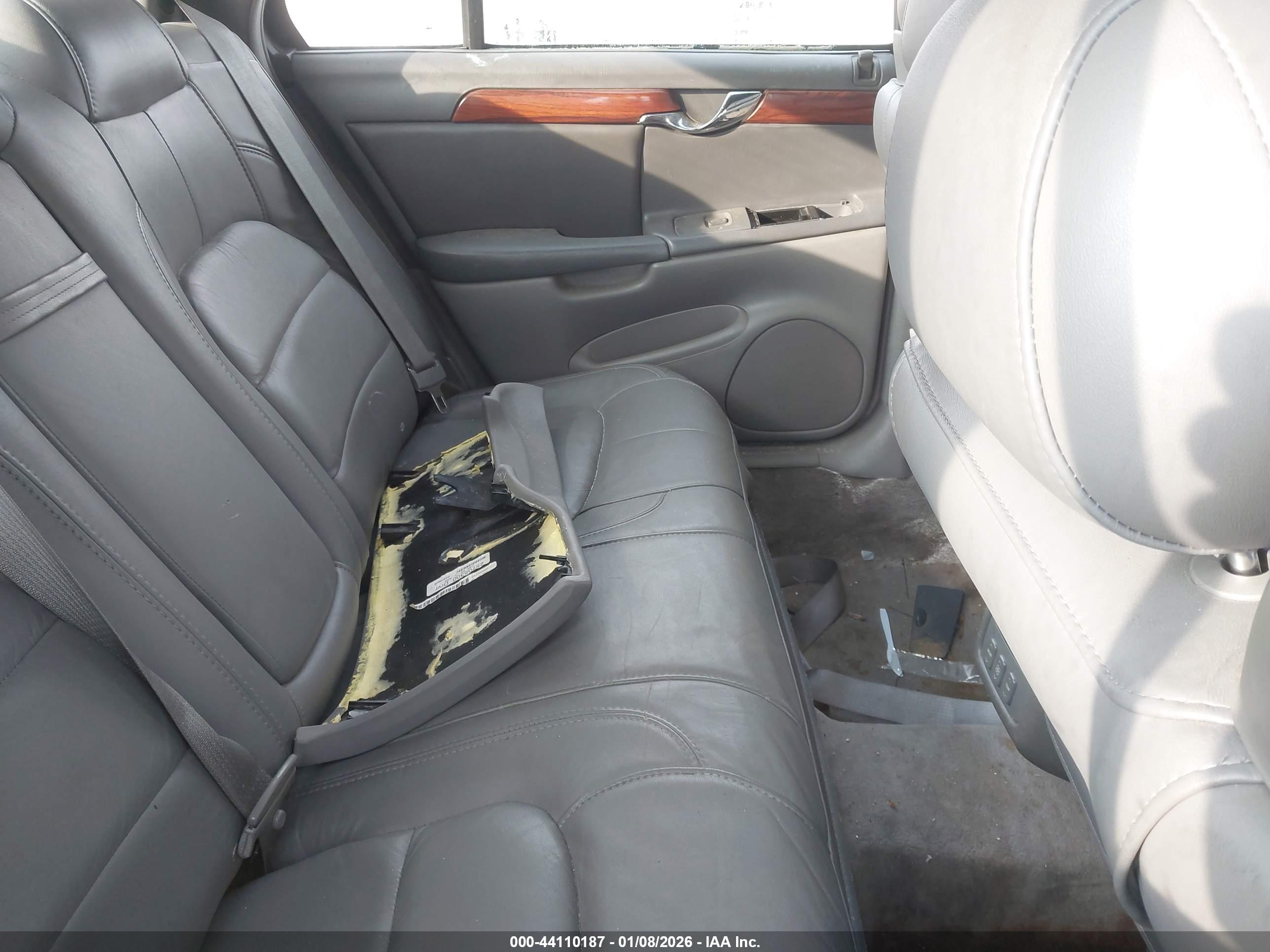 CADILLAC DEVILLE image 8
