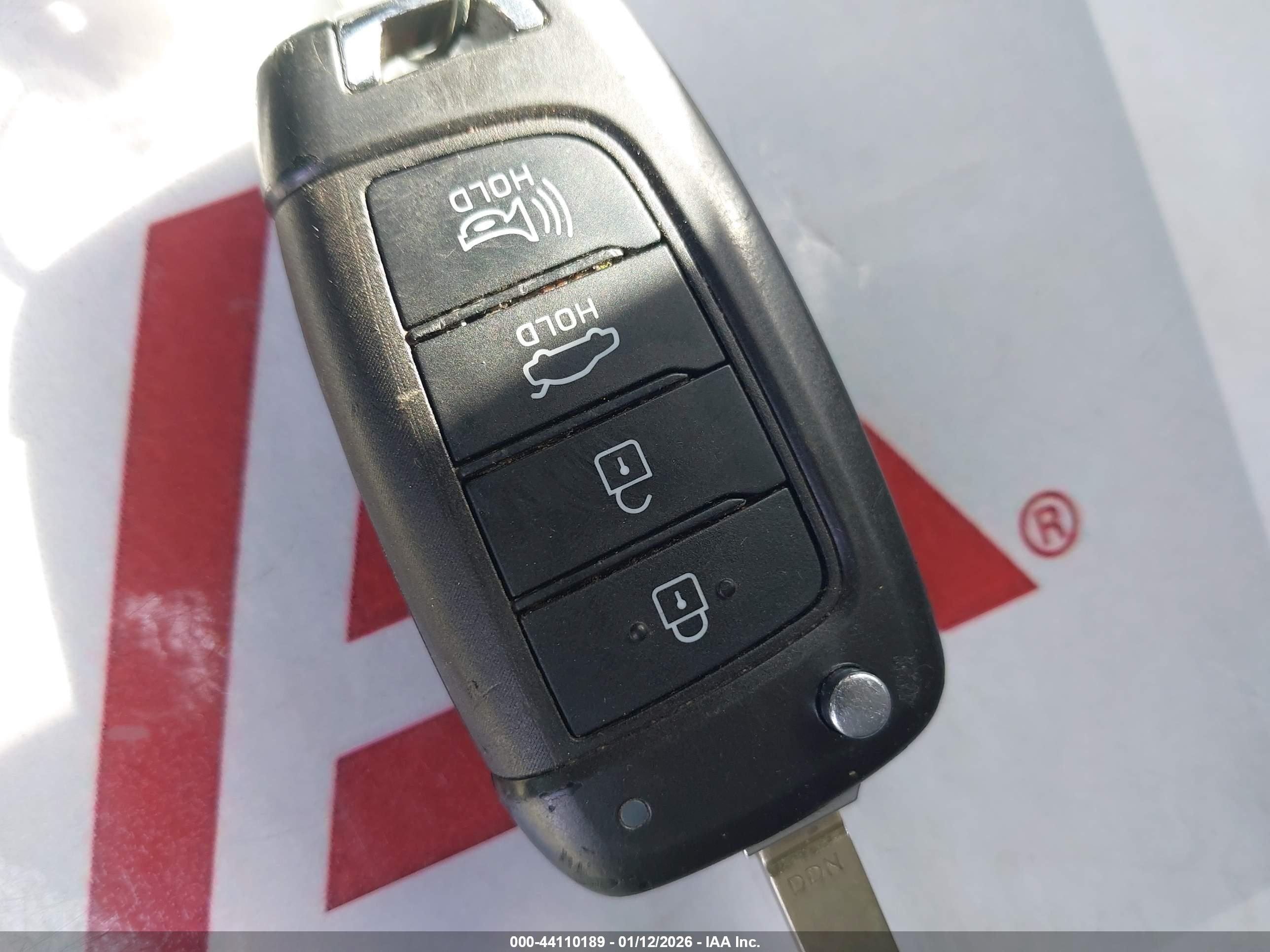 HYUNDAI SONATA image 11