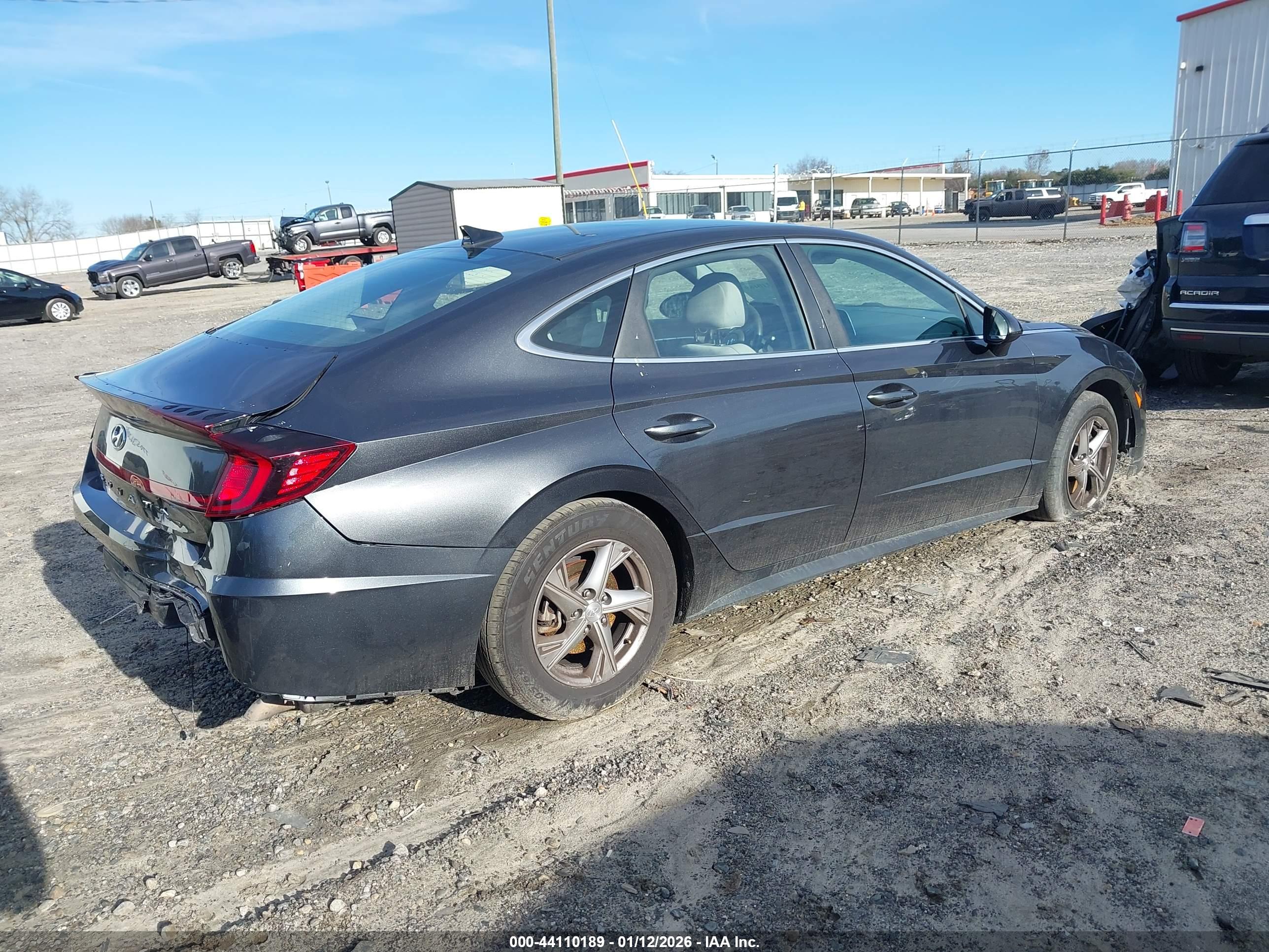 HYUNDAI SONATA image 4