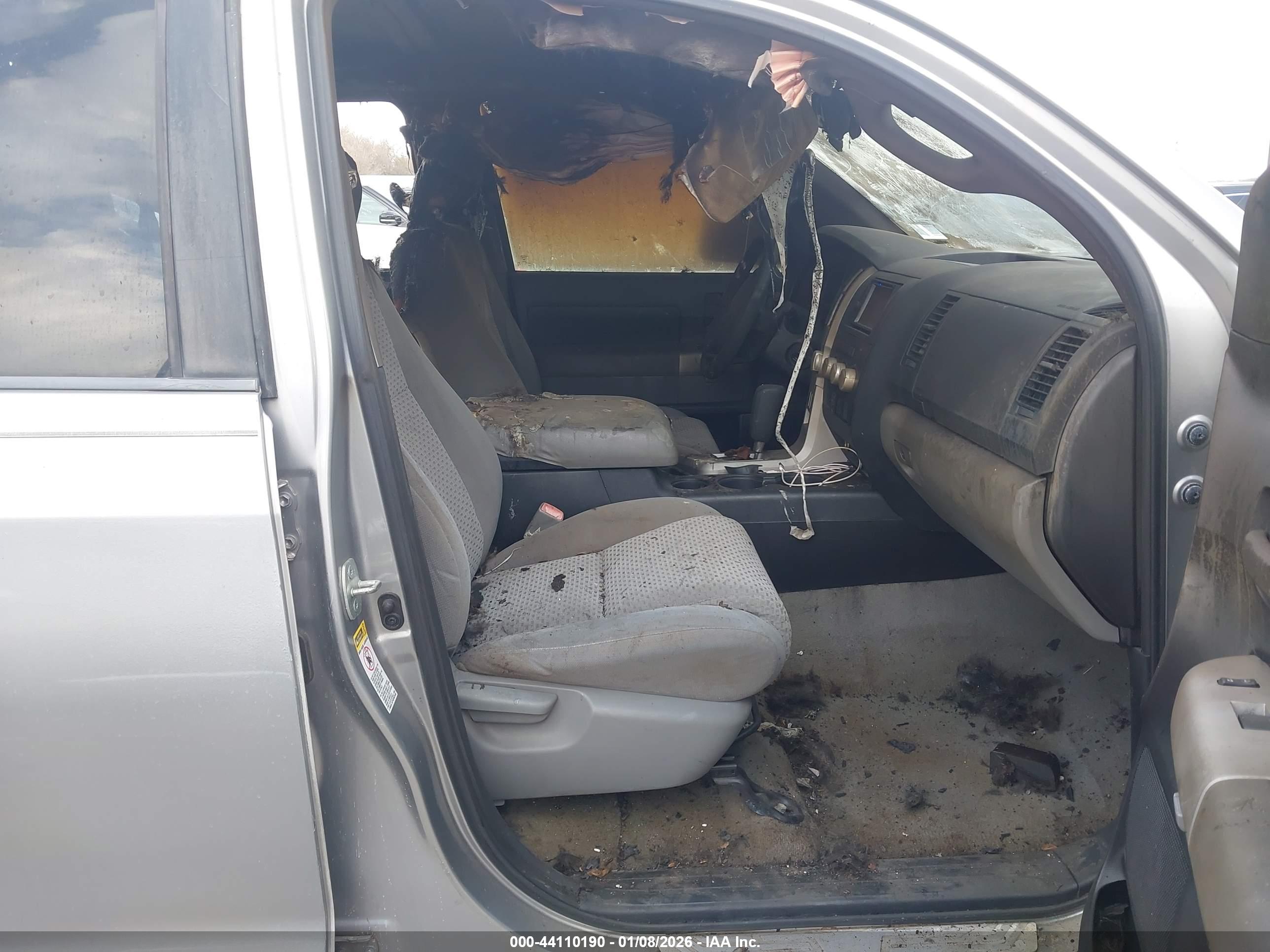 TOYOTA TUNDRA image 5