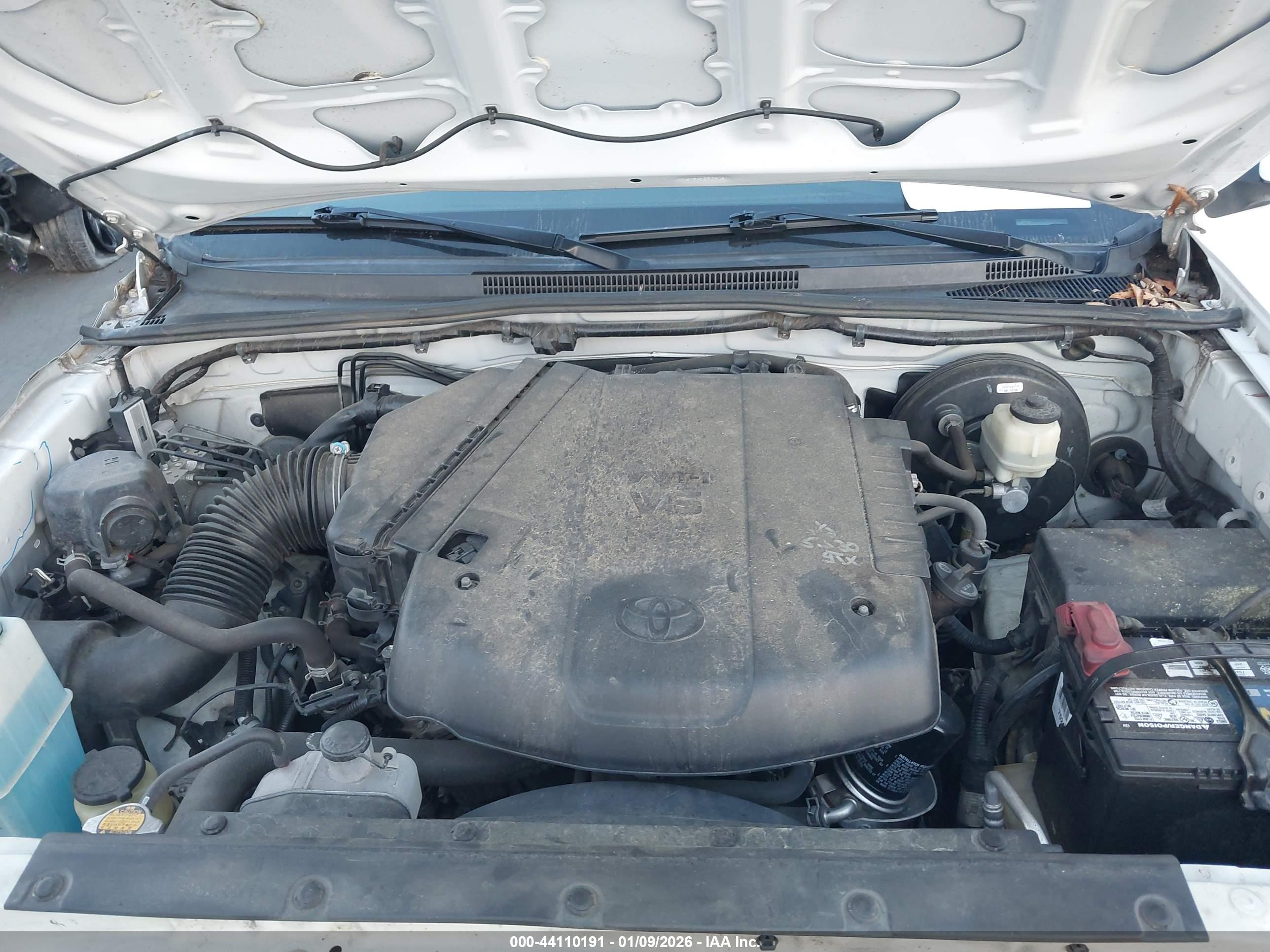 TOYOTA TACOMA image 10