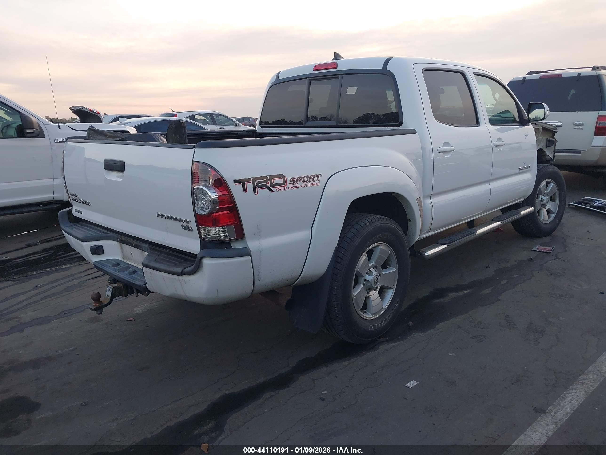 TOYOTA TACOMA image 4