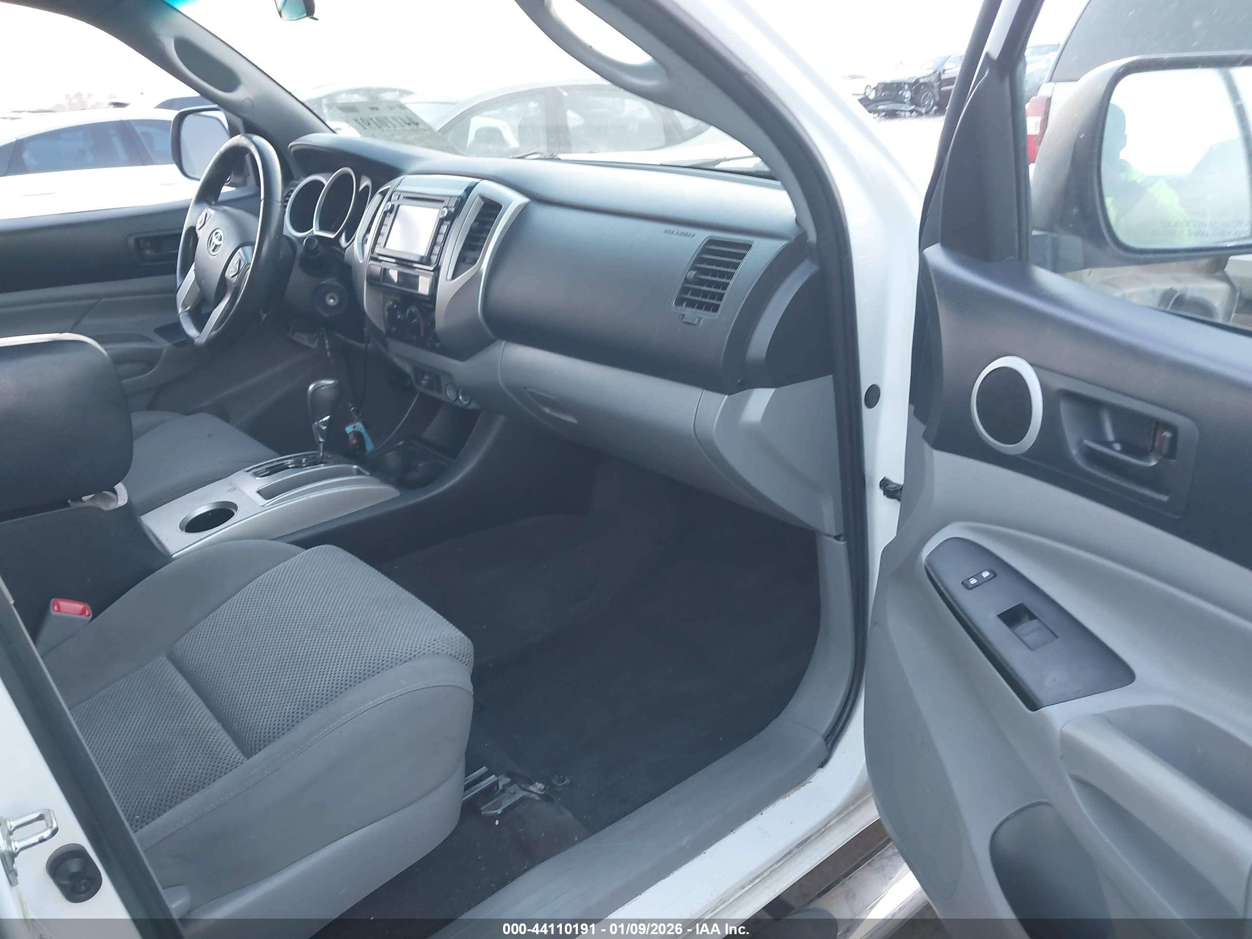 TOYOTA TACOMA image 5