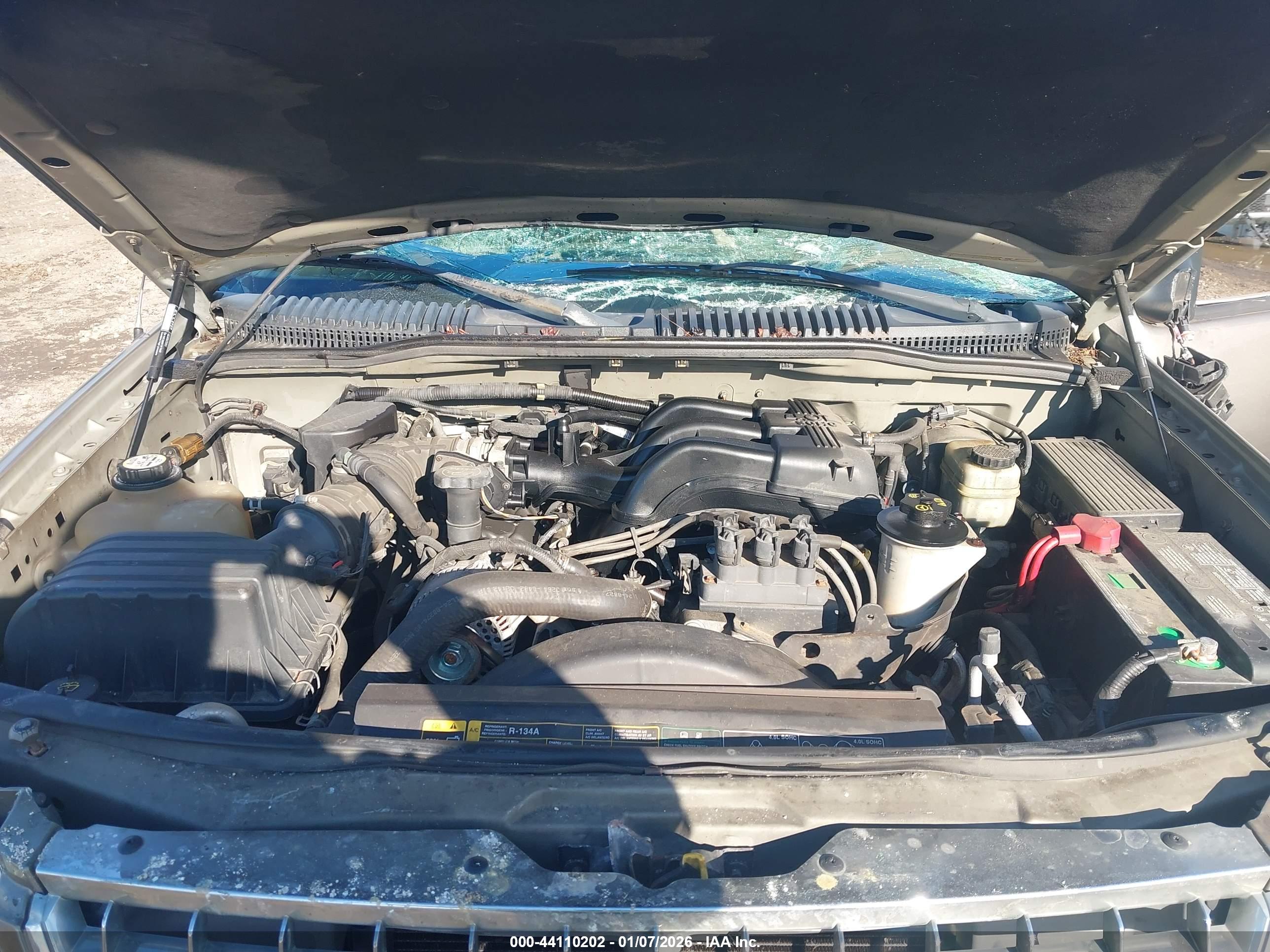 FORD EXPLORER image 10