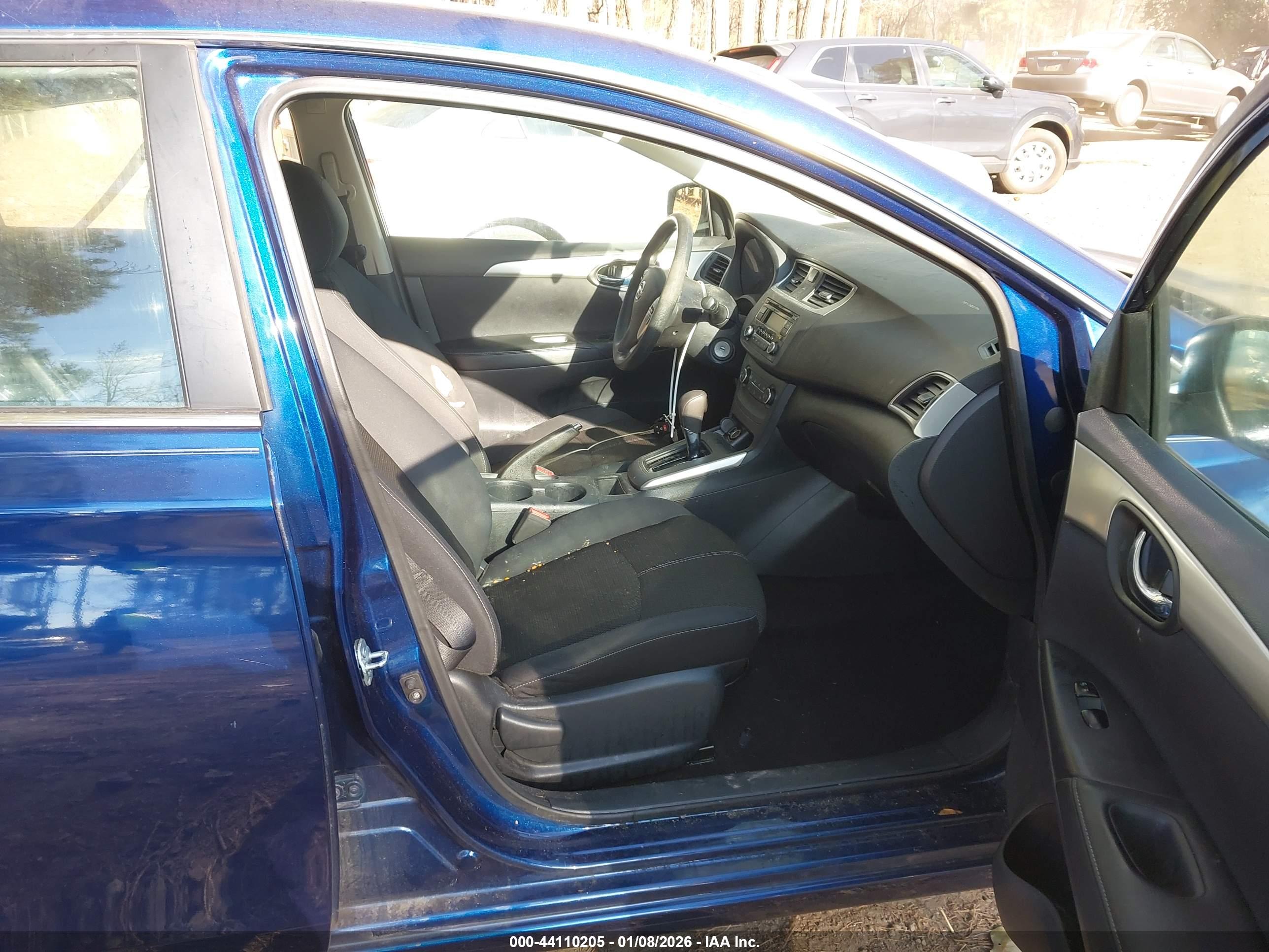 NISSAN SENTRA image 5