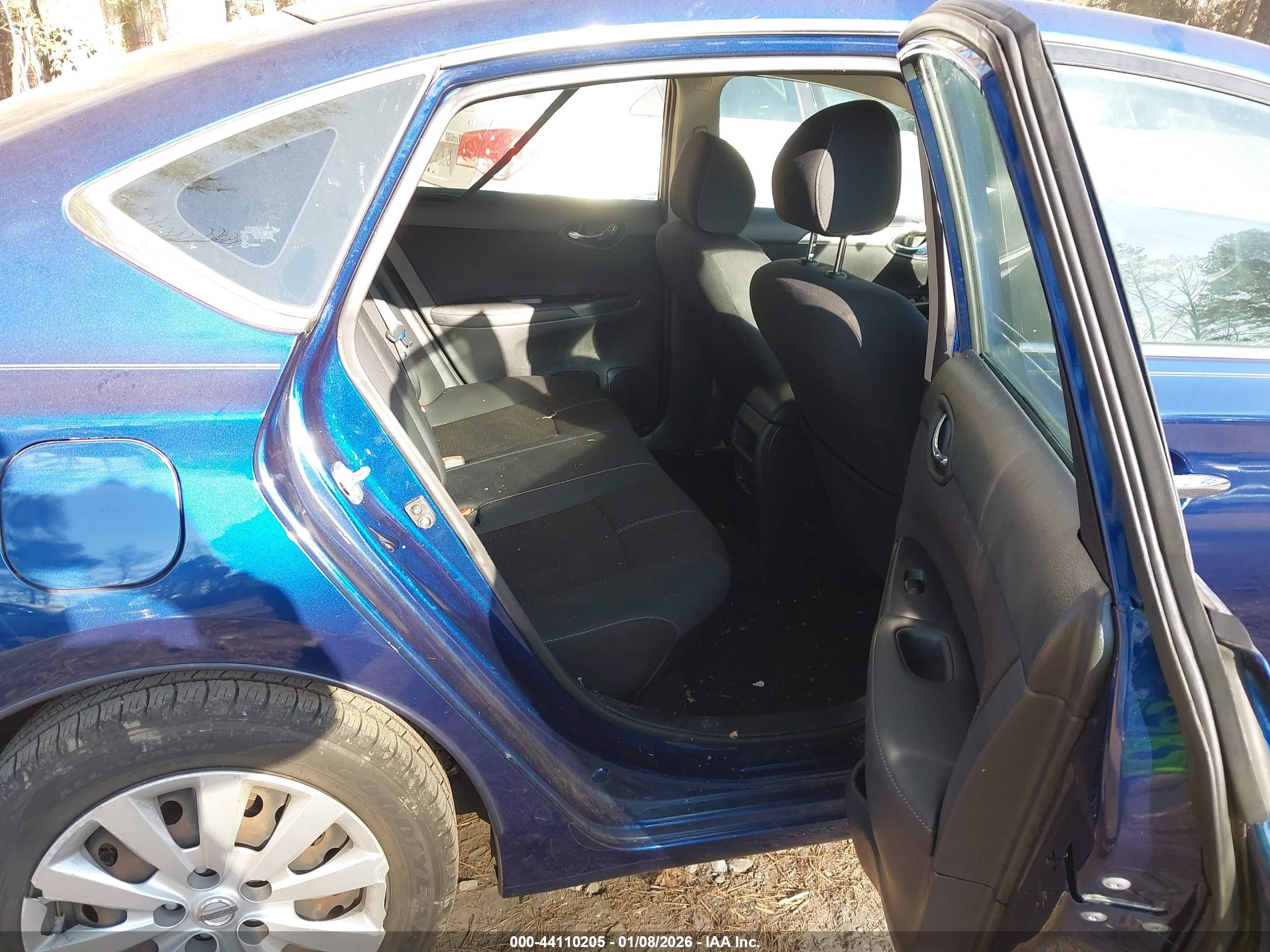 NISSAN SENTRA image 8