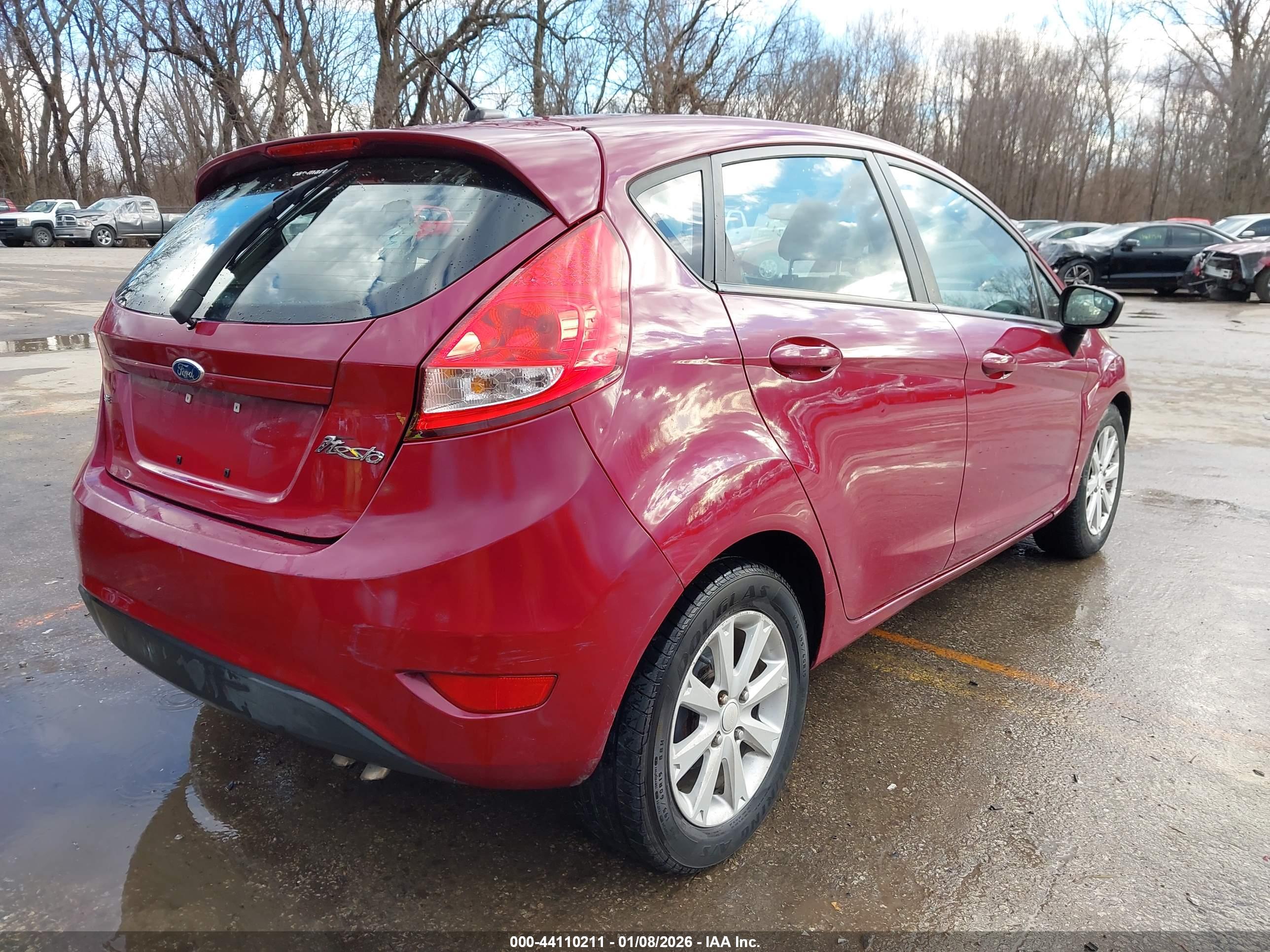 FORD FIESTA image 4