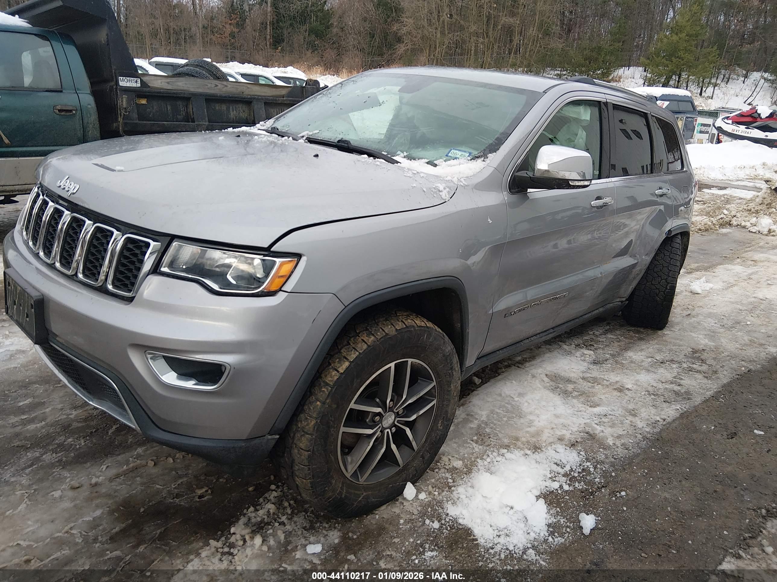 JEEP GRAND image 2