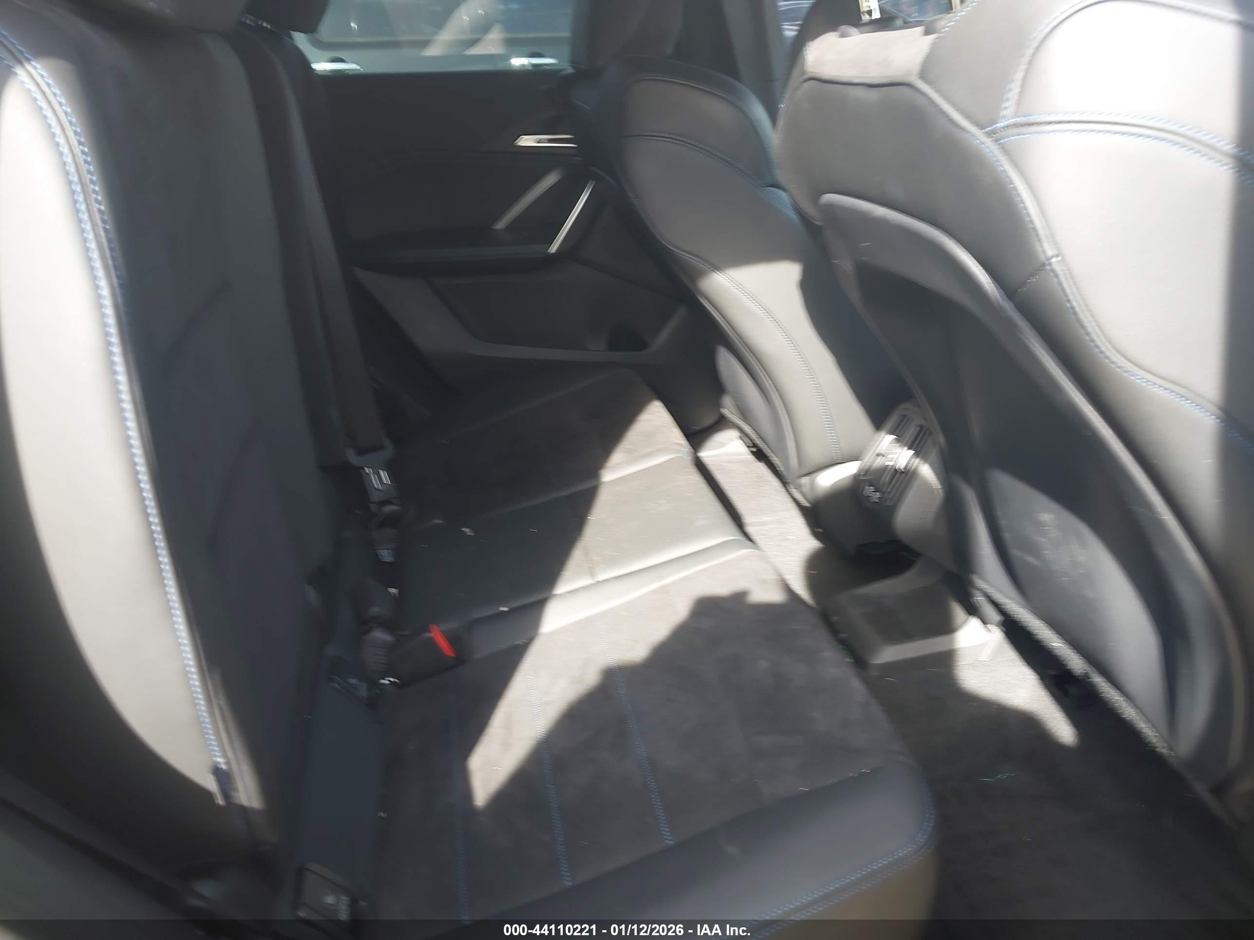 BMW X1 image 8