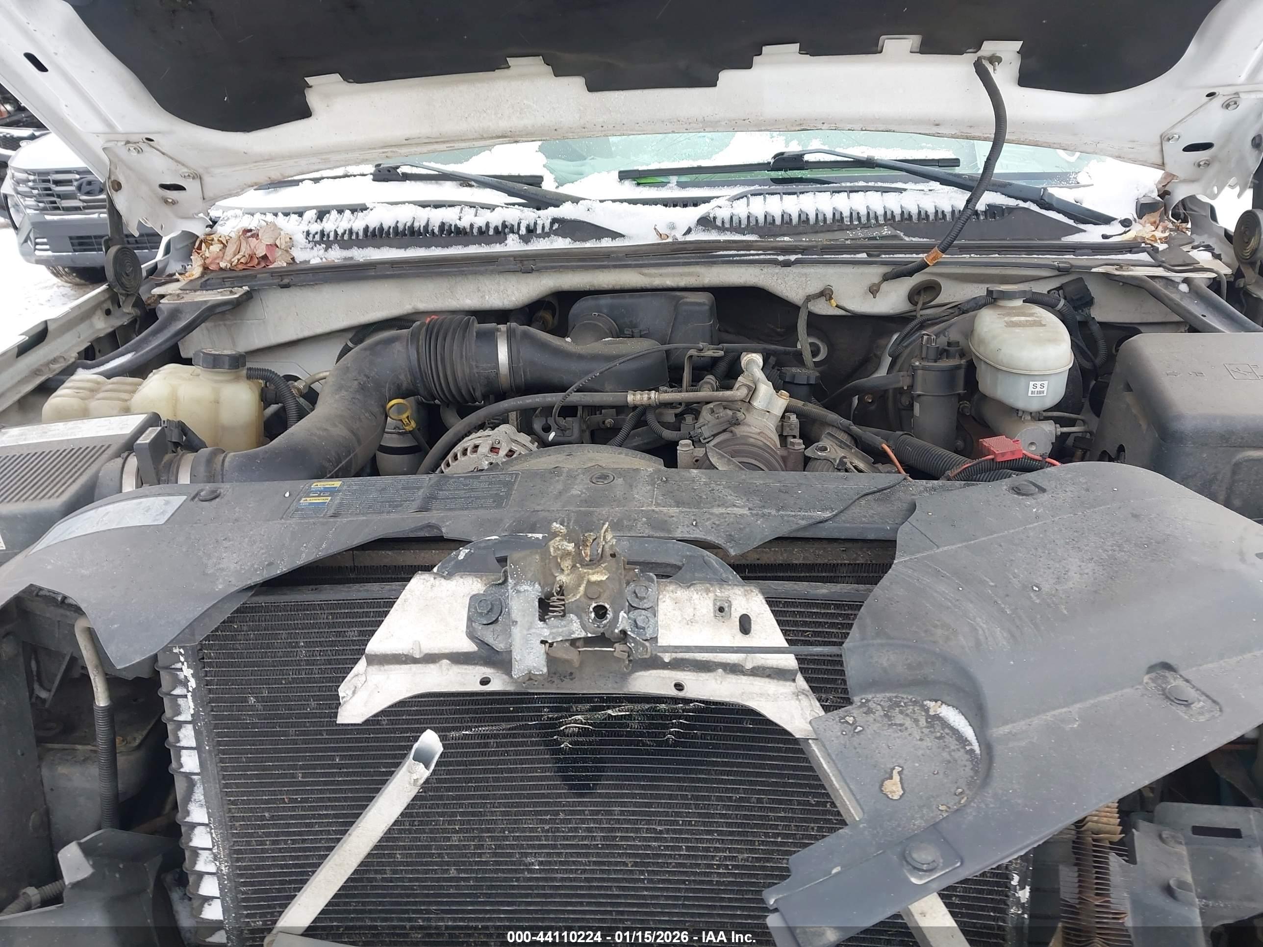 CHEVROLET SILVERADO image 10