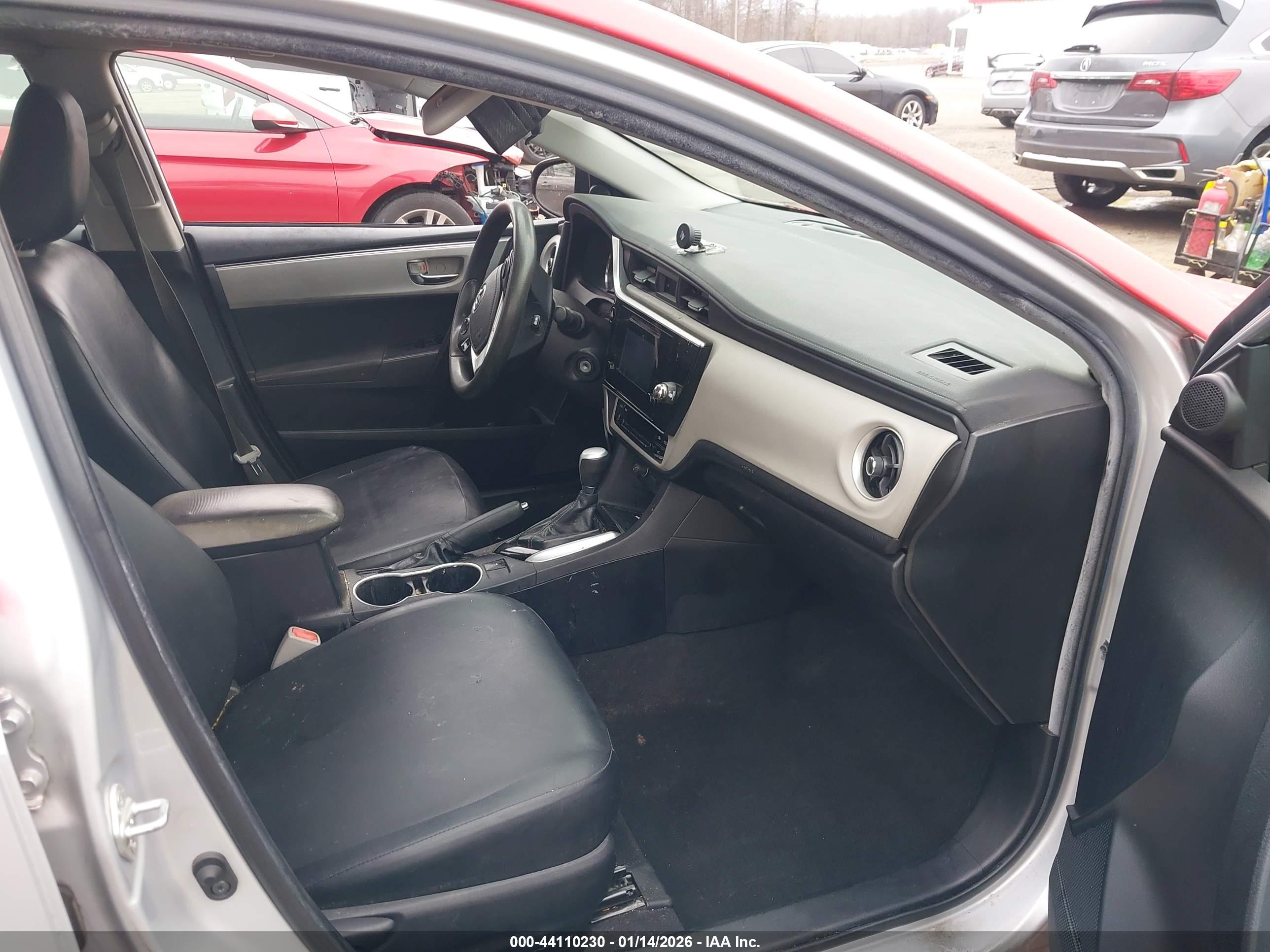 TOYOTA COROLLA image 5
