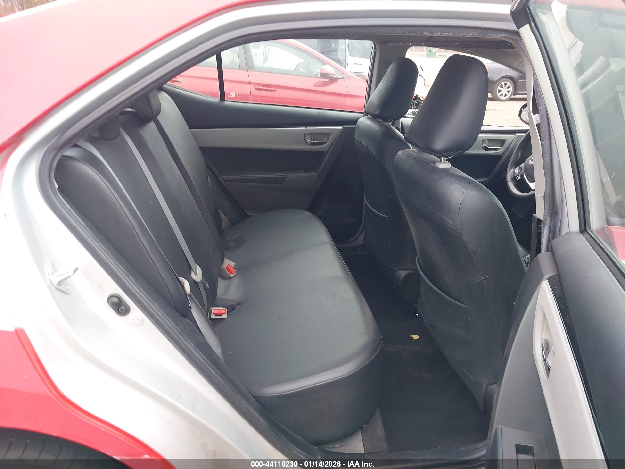 TOYOTA COROLLA image 8
