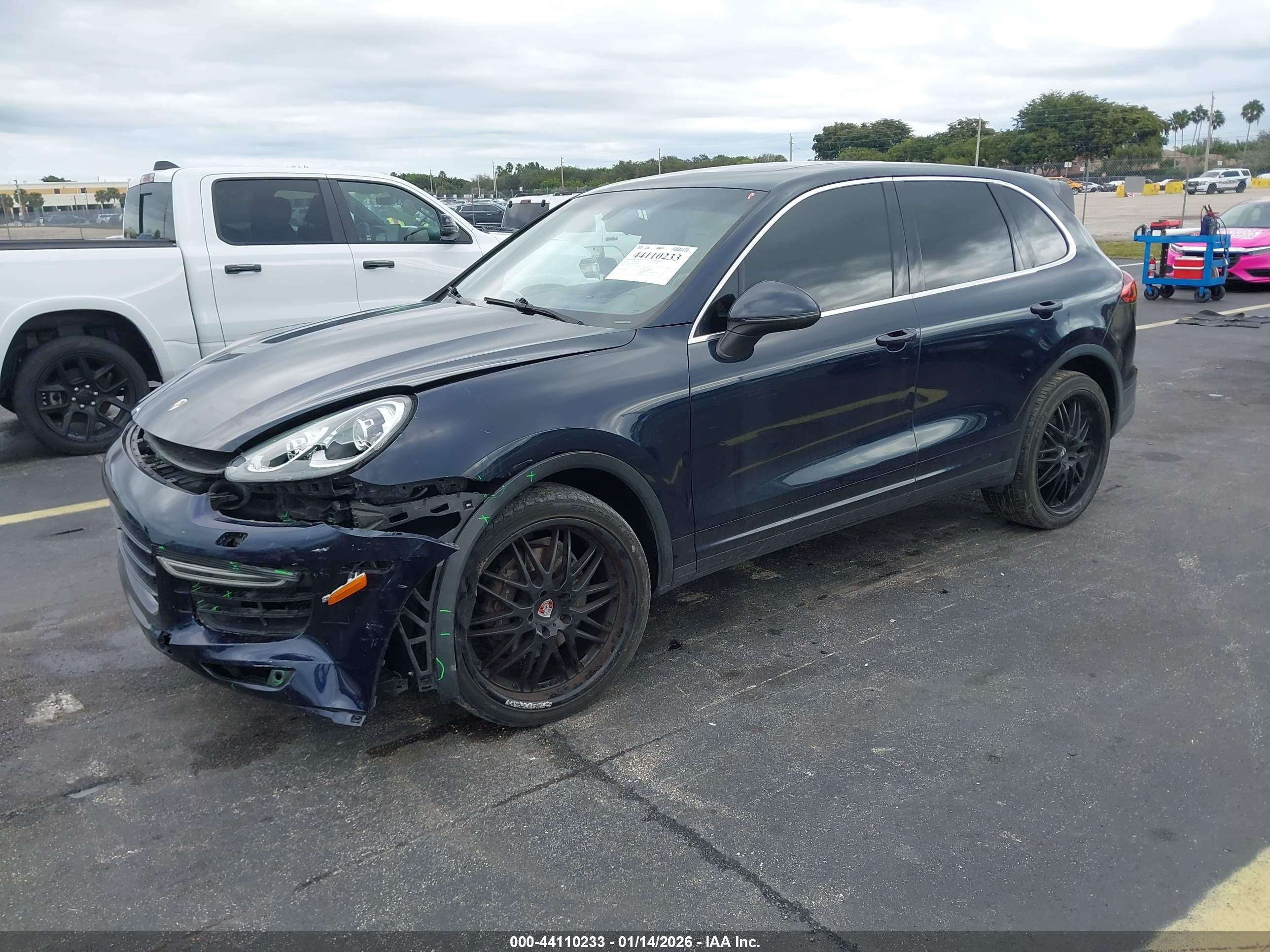 PORSCHE CAYENNE image 2