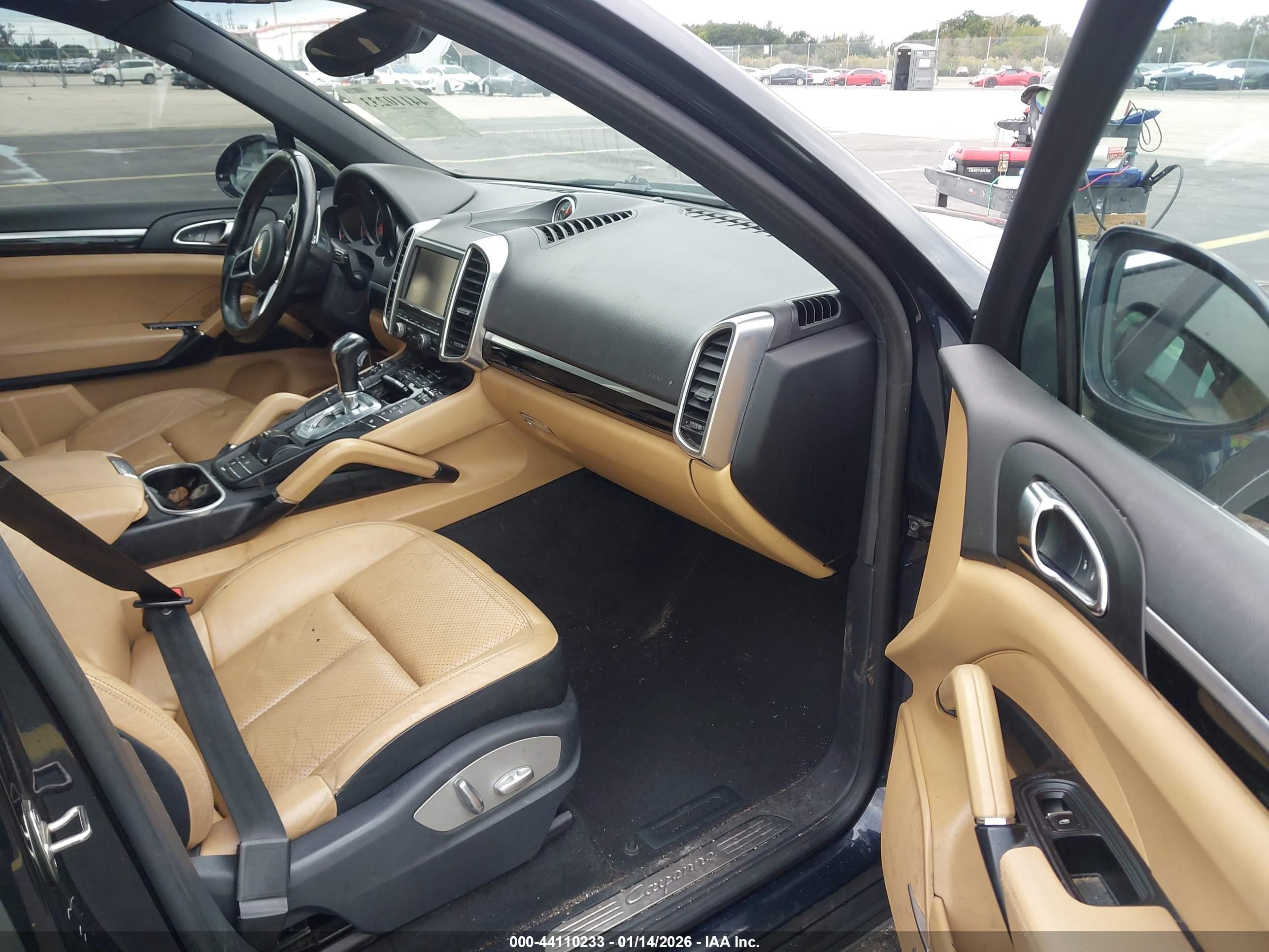 PORSCHE CAYENNE image 5