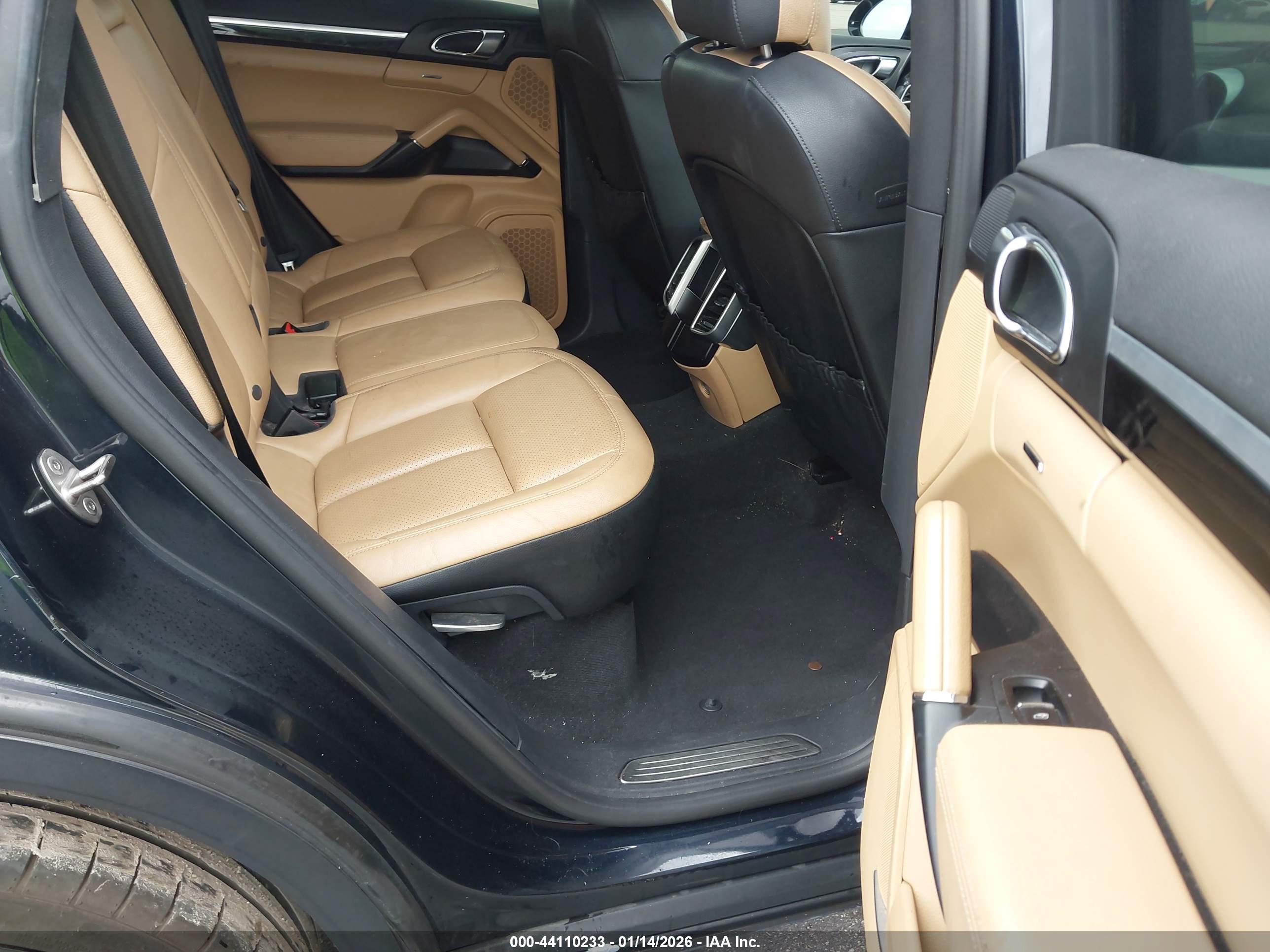 PORSCHE CAYENNE image 8