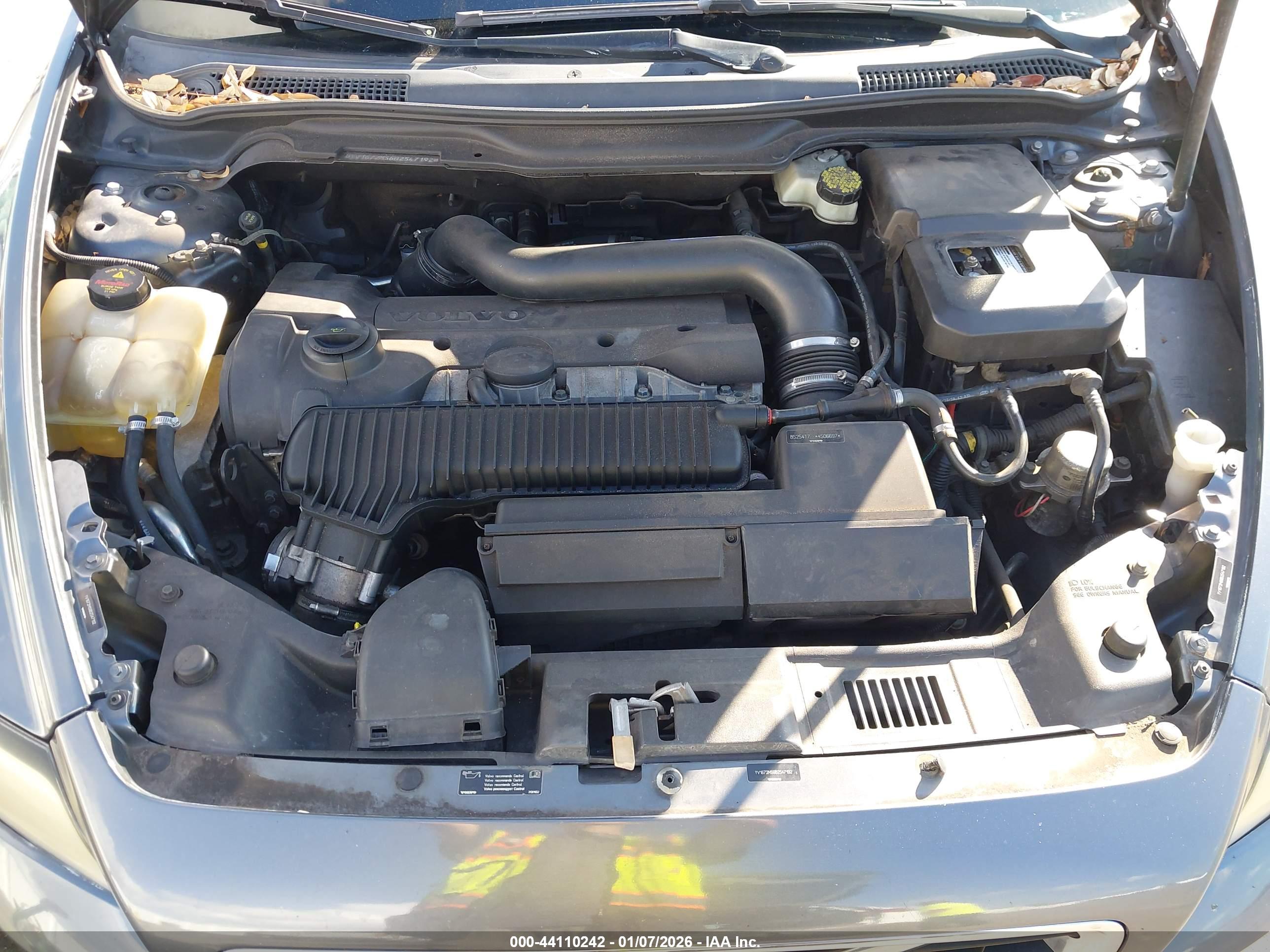 VOLVO S40 image 10