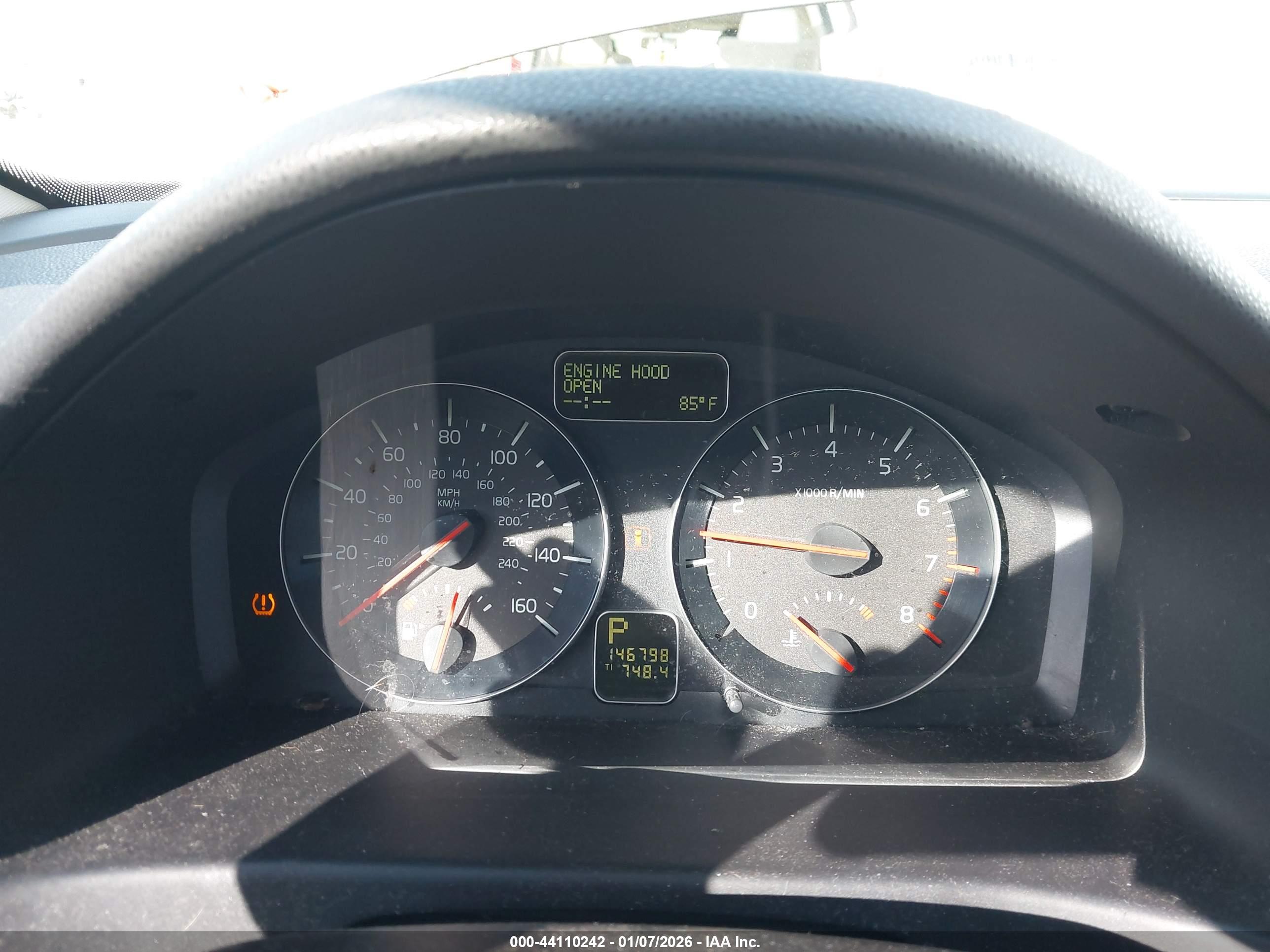VOLVO S40 image 7