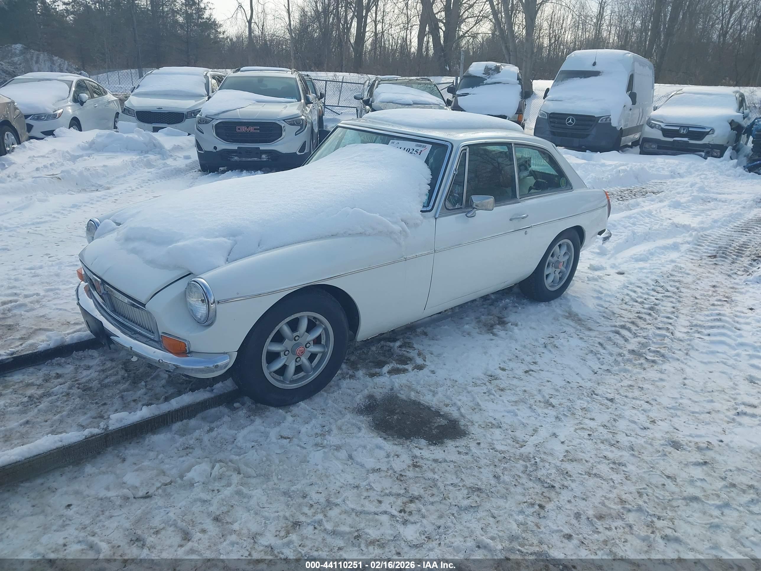 MG MGB image 2
