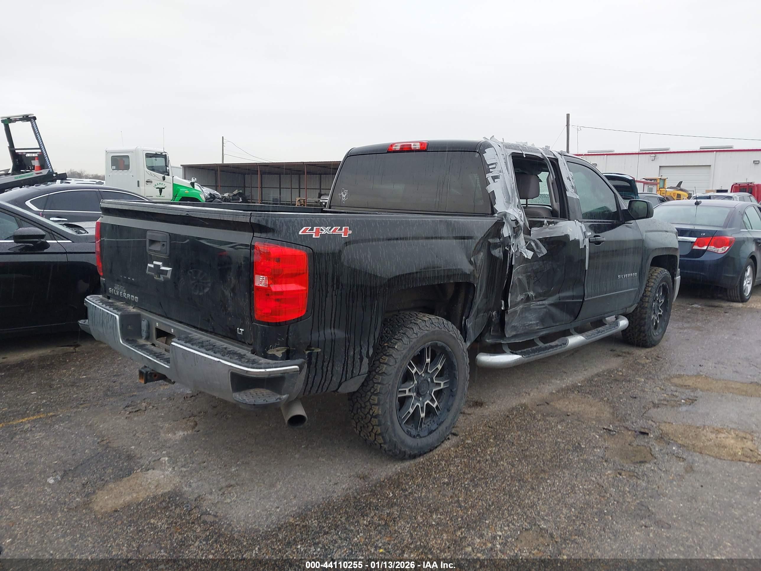 CHEVROLET SILVERADO image 4