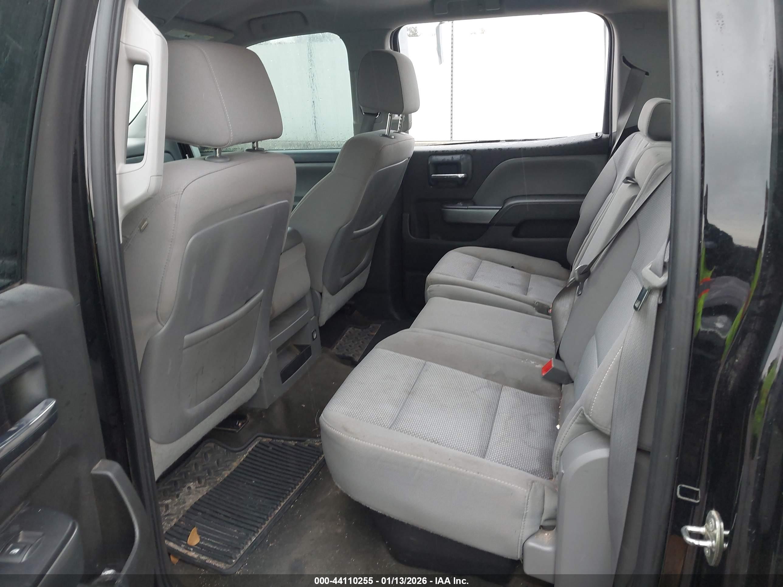 CHEVROLET SILVERADO image 8