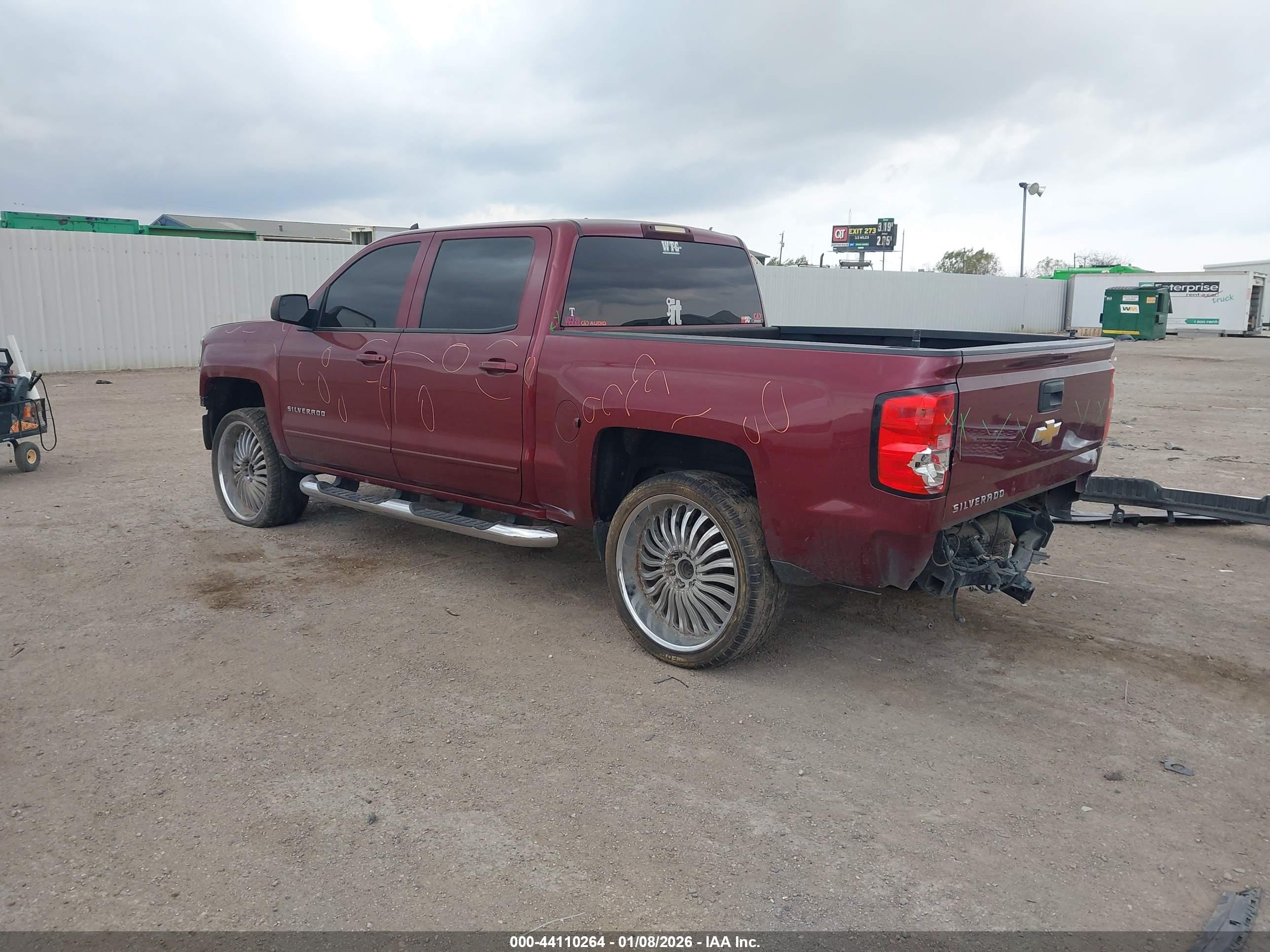 CHEVROLET SILVERADO image 3