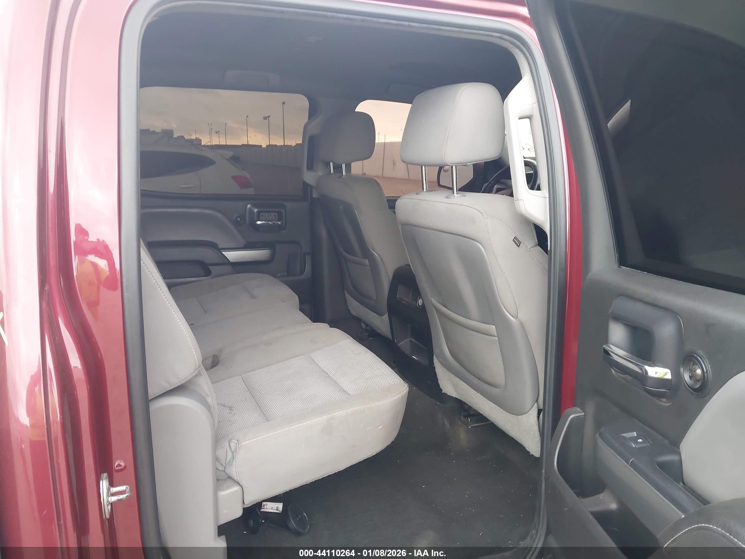 CHEVROLET SILVERADO image 8