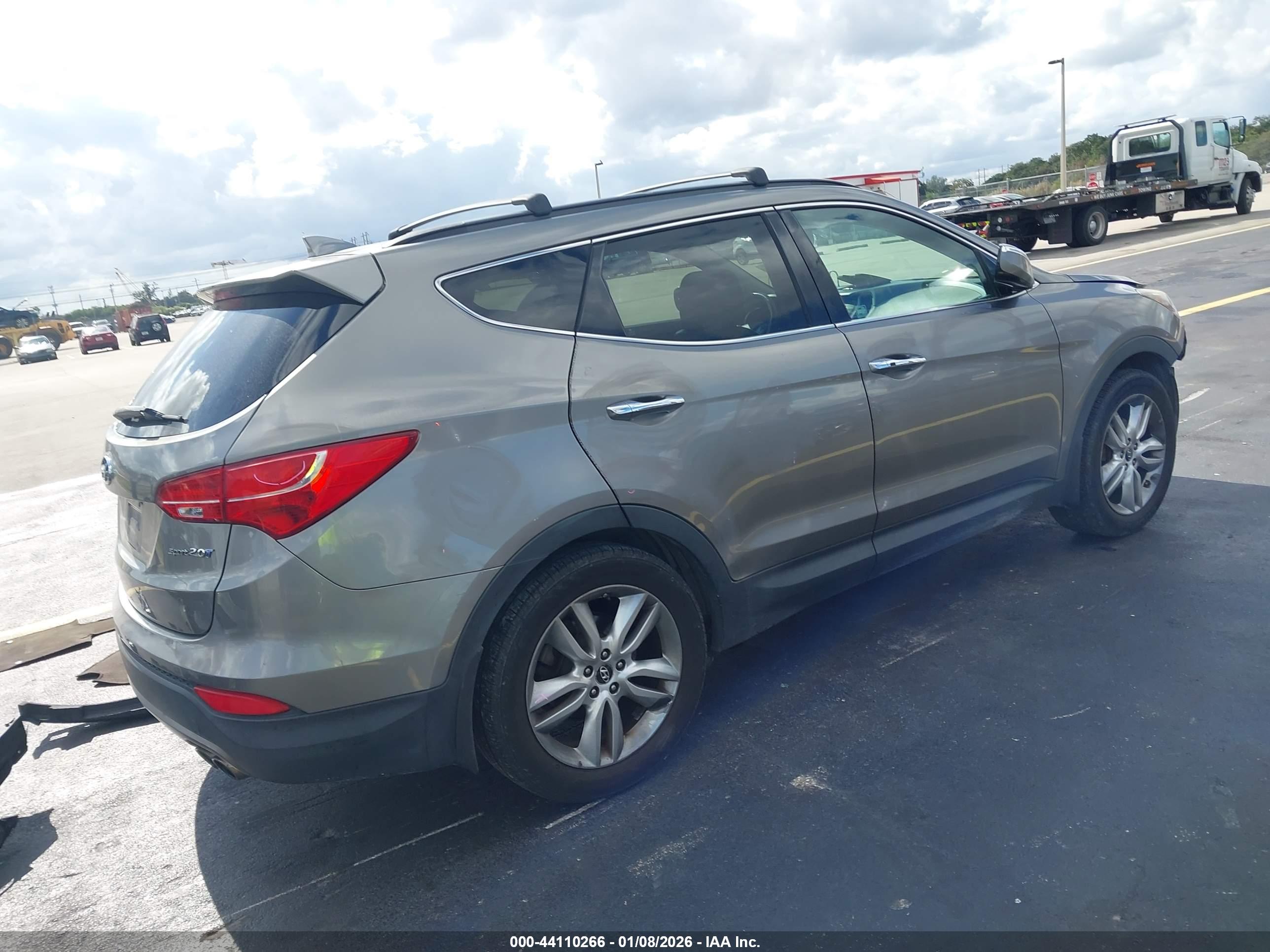 HYUNDAI SANTA image 4