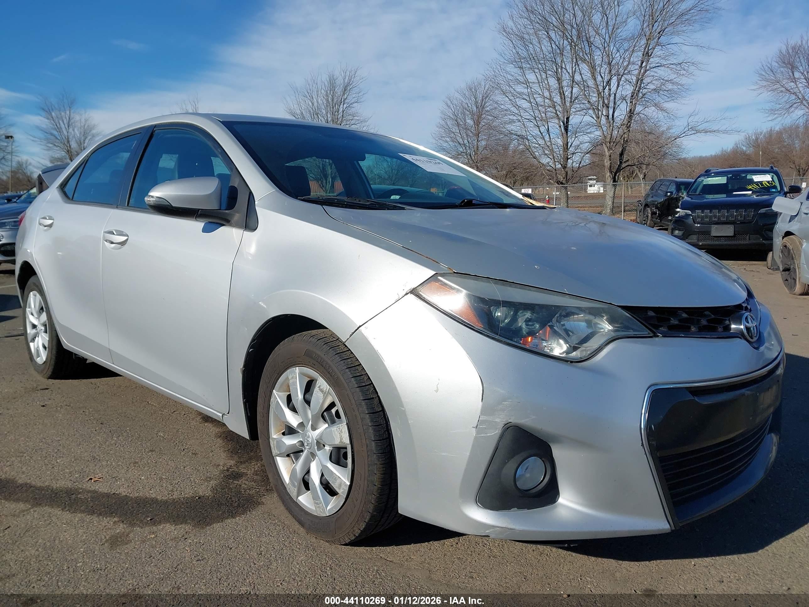 TOYOTA COROLLA image 6